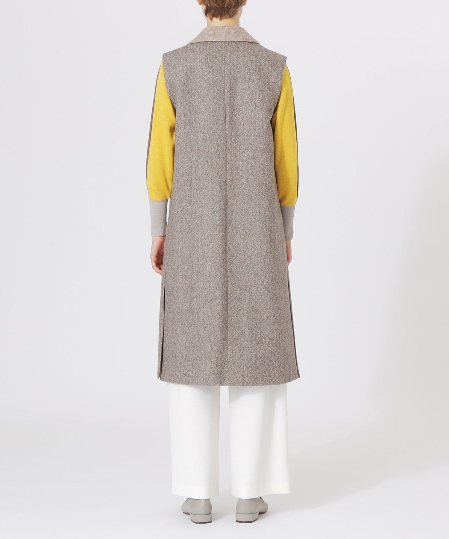 2352-62F9143252__L,52,