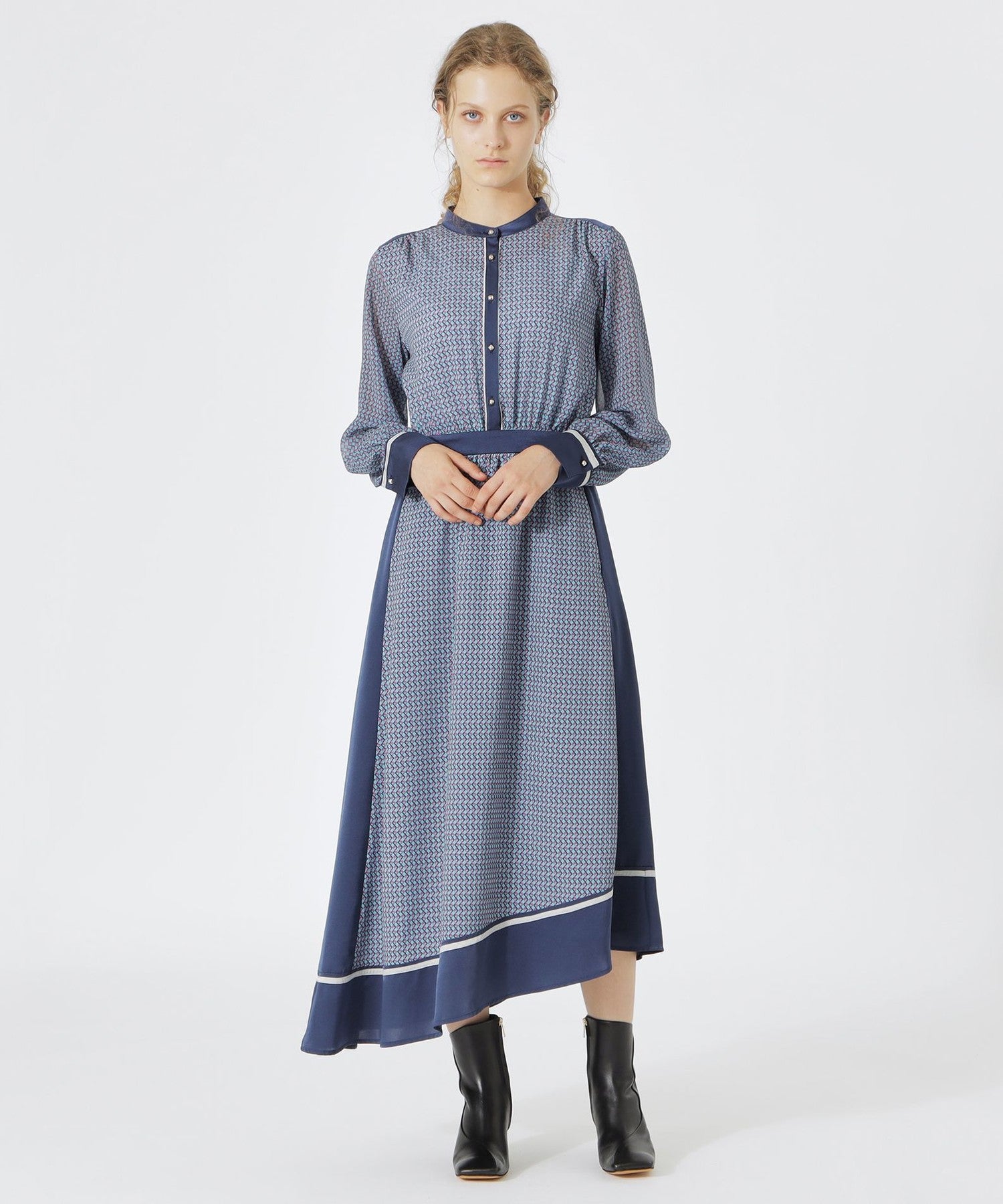 2352-62J7941023__J,23,