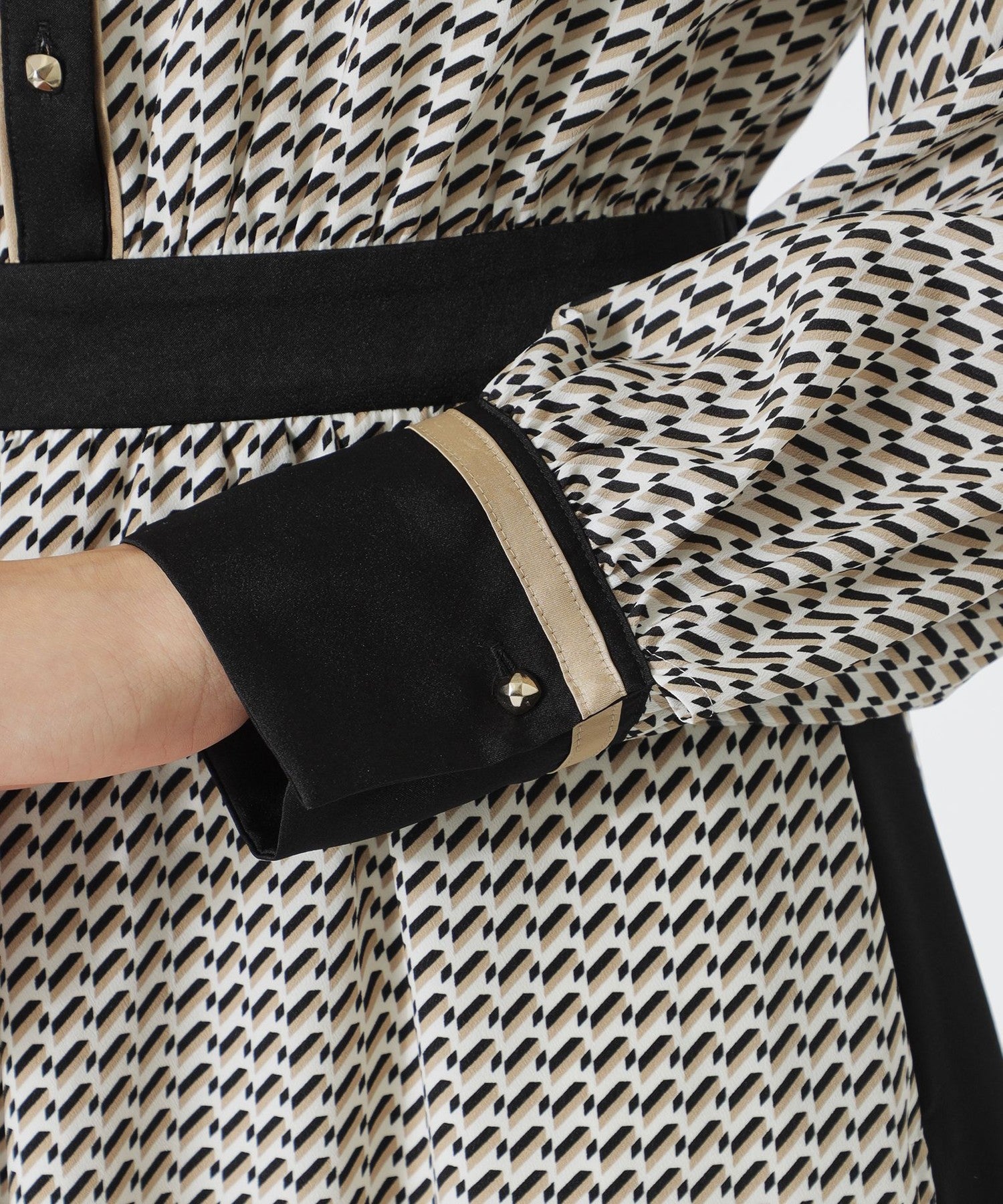 2352-62J7941102__L,02,