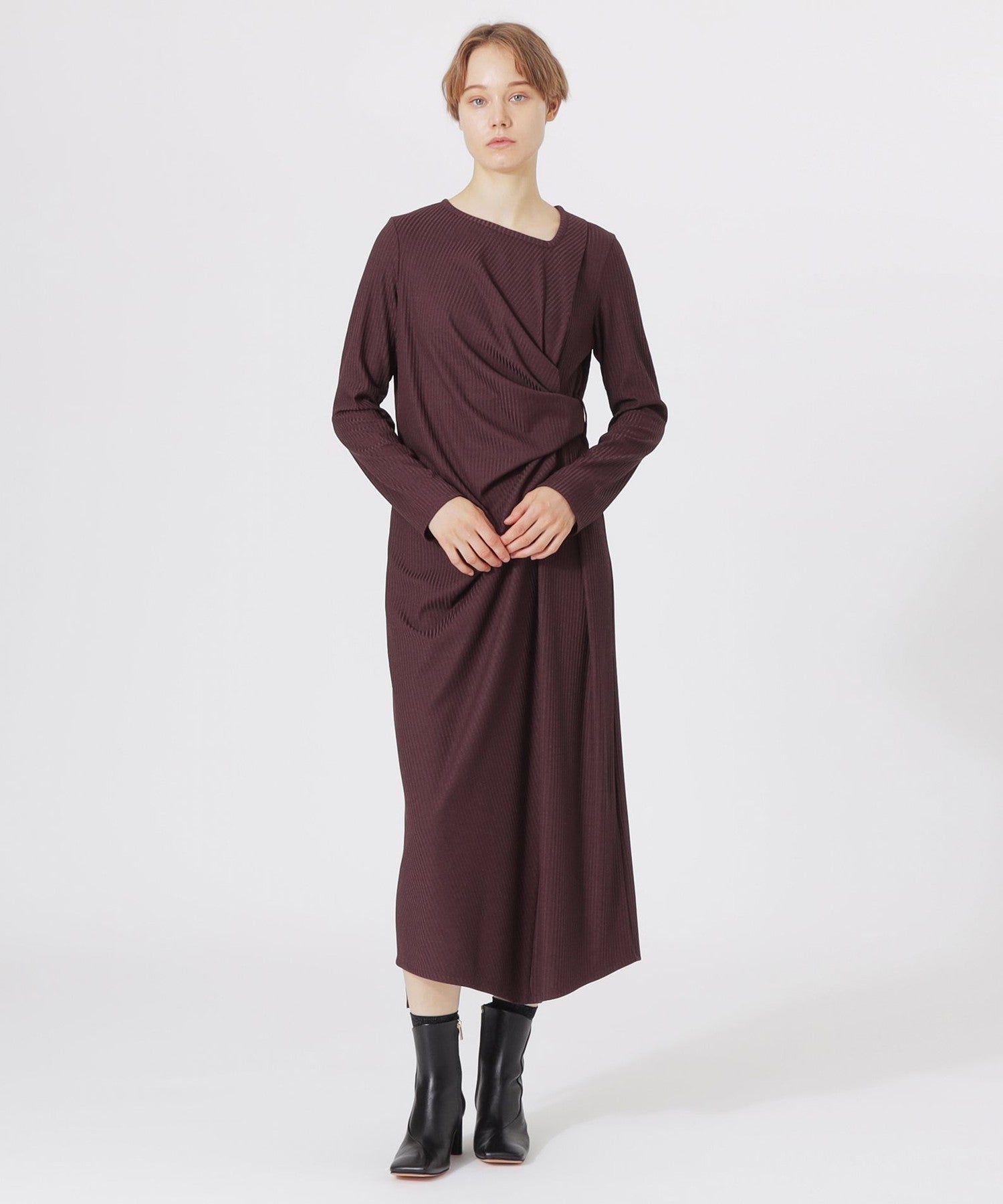 2352-62J8242418__J,18,