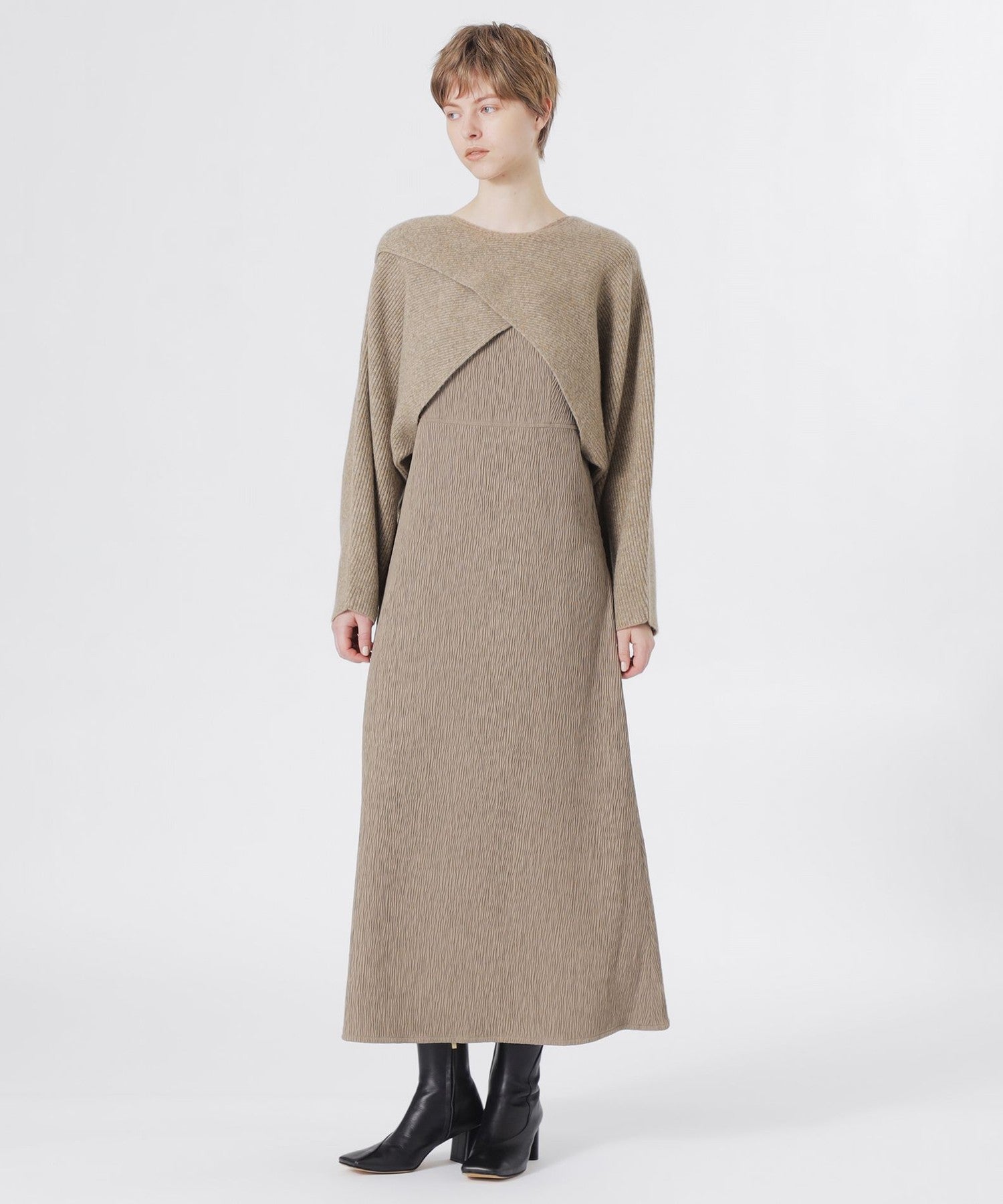 2352-62J8546044__,44,