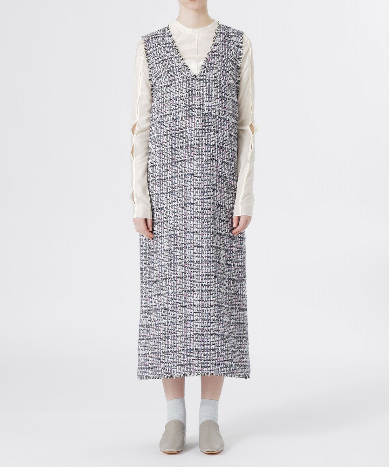 2352-62J8852128__I,28,