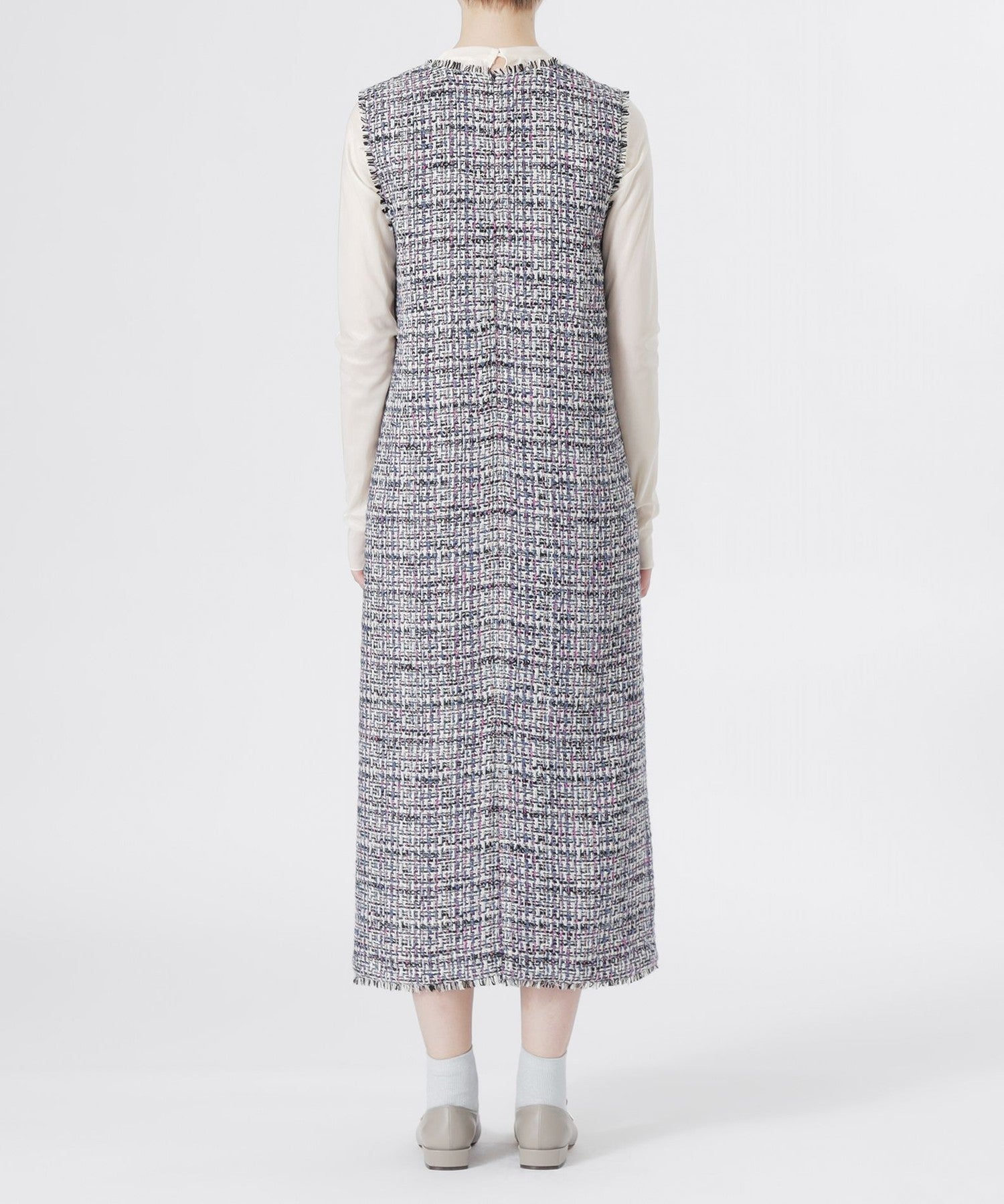 2352-62J8852128__K,28,