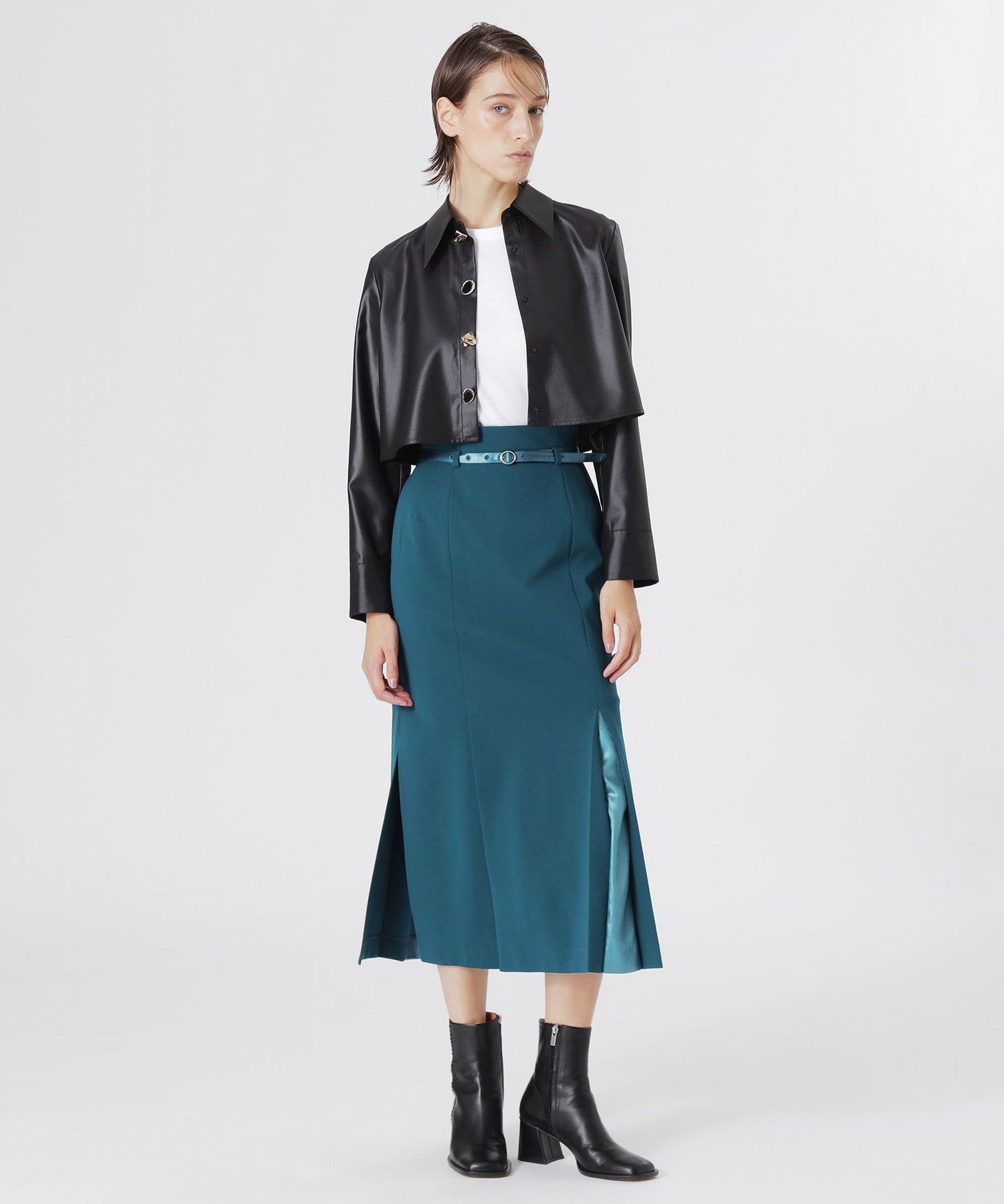 2352-62M8222002__B,02,