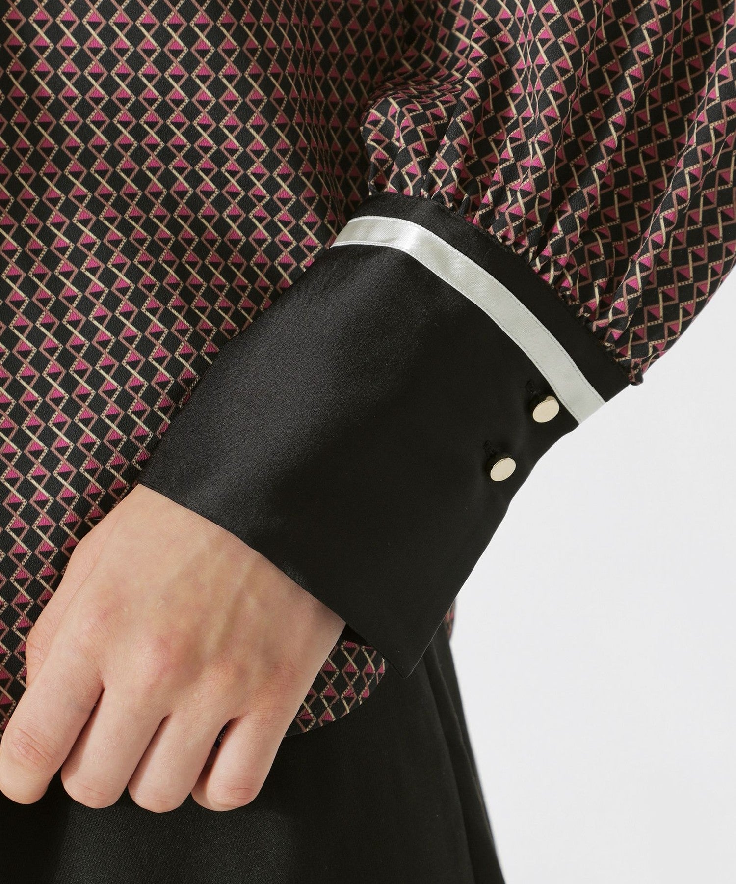 2352-62M9441009__M,09,