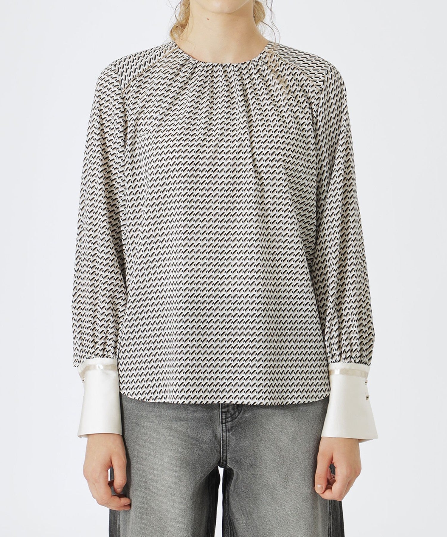 2352-62M9441102__I,02,