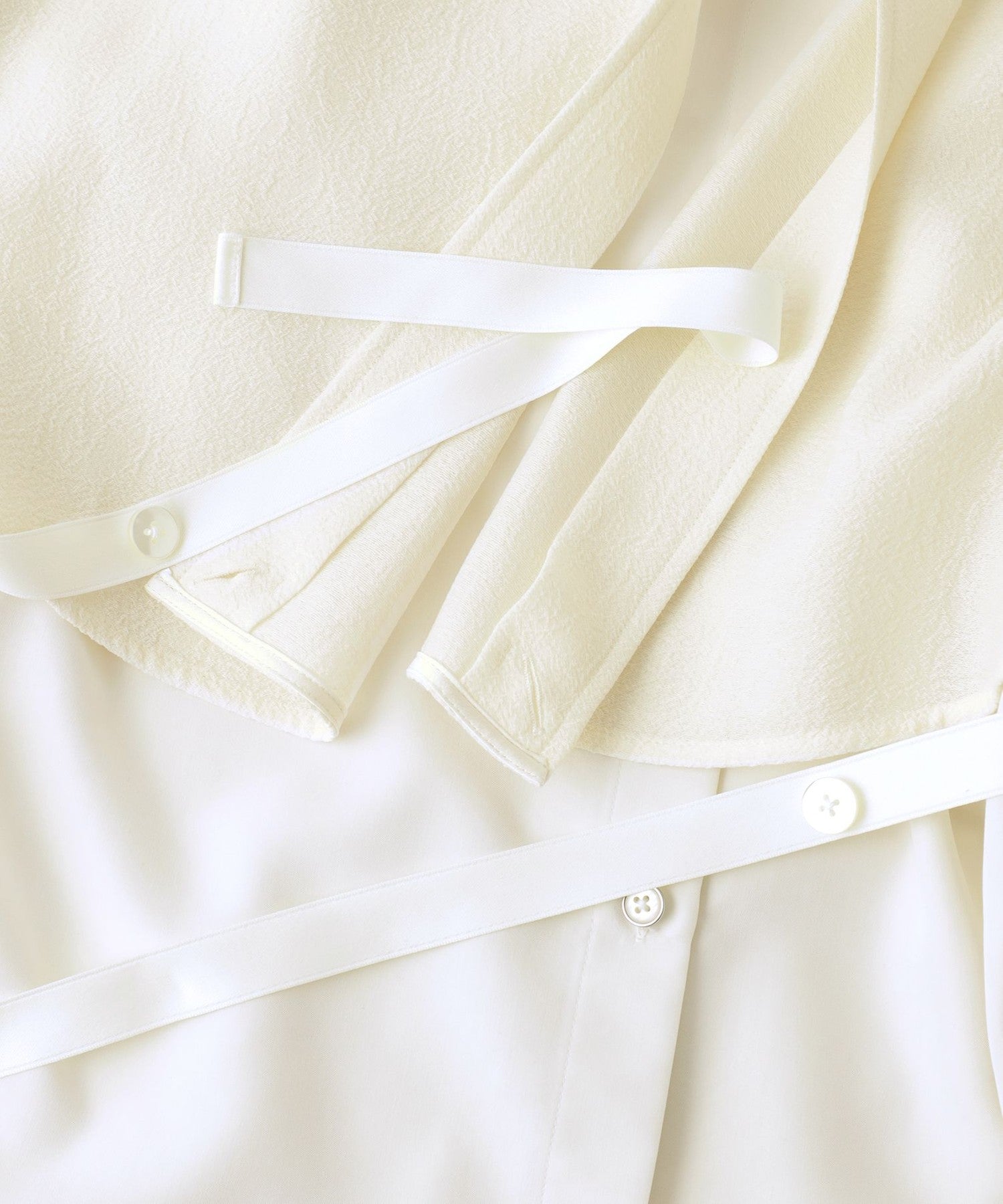 2352-62M9742102__R,02,