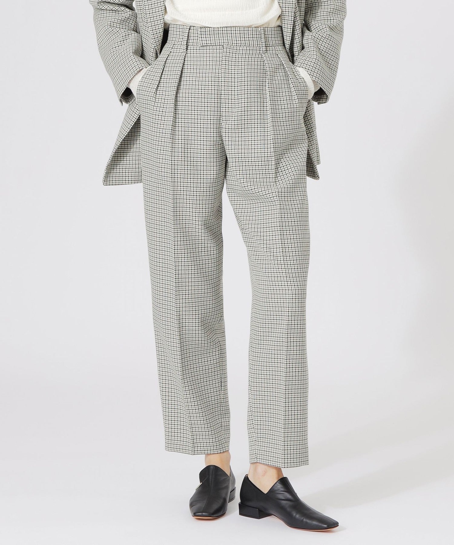 2352-62R4043203__,03,モデル身長176cm 着用サイズ：36