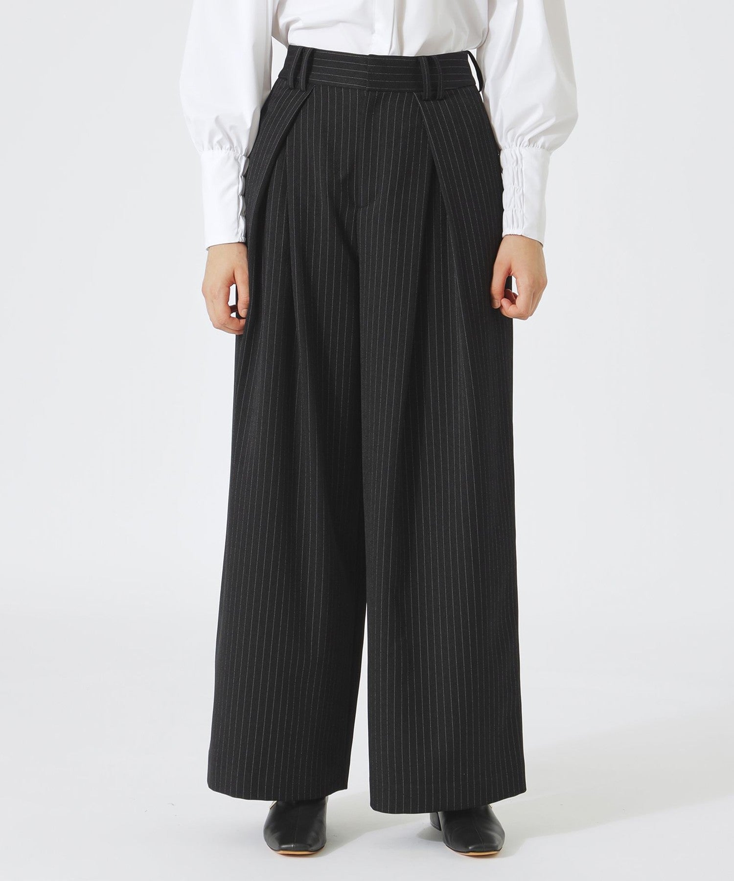 2352-62R4141009__,09,モデル身長172cm 着用サイズ：36