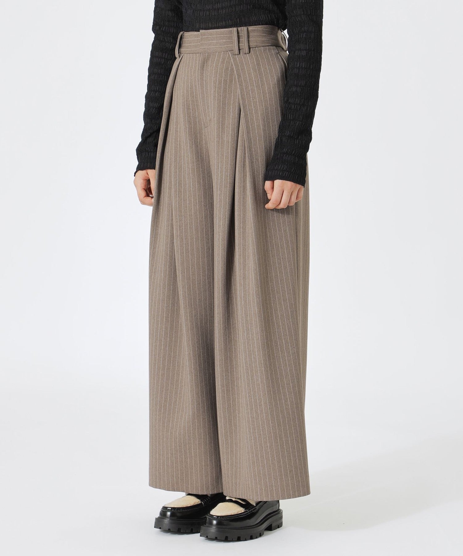 2352-62R4141145__J,45,