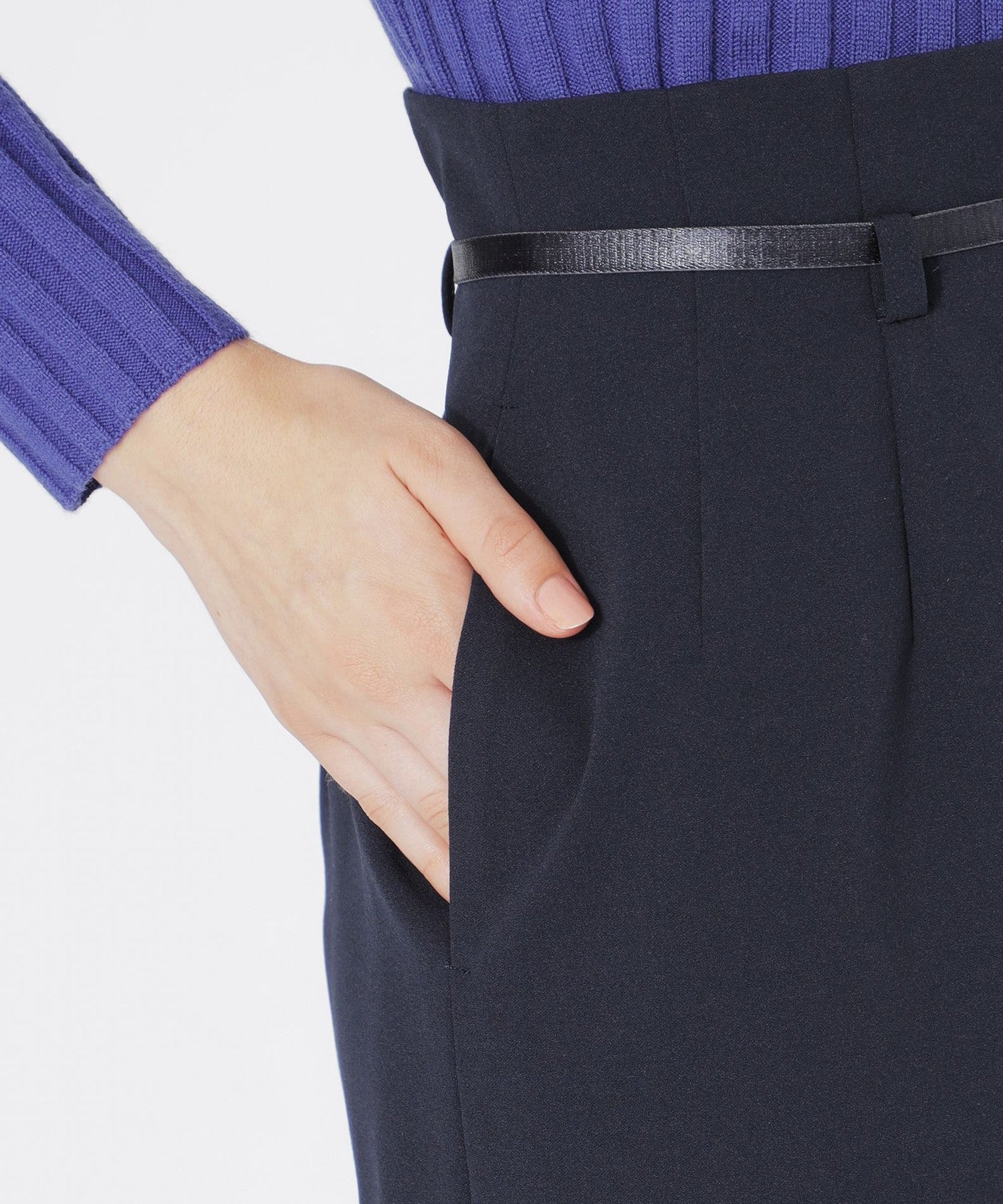 2352-62S8842229__M,29,