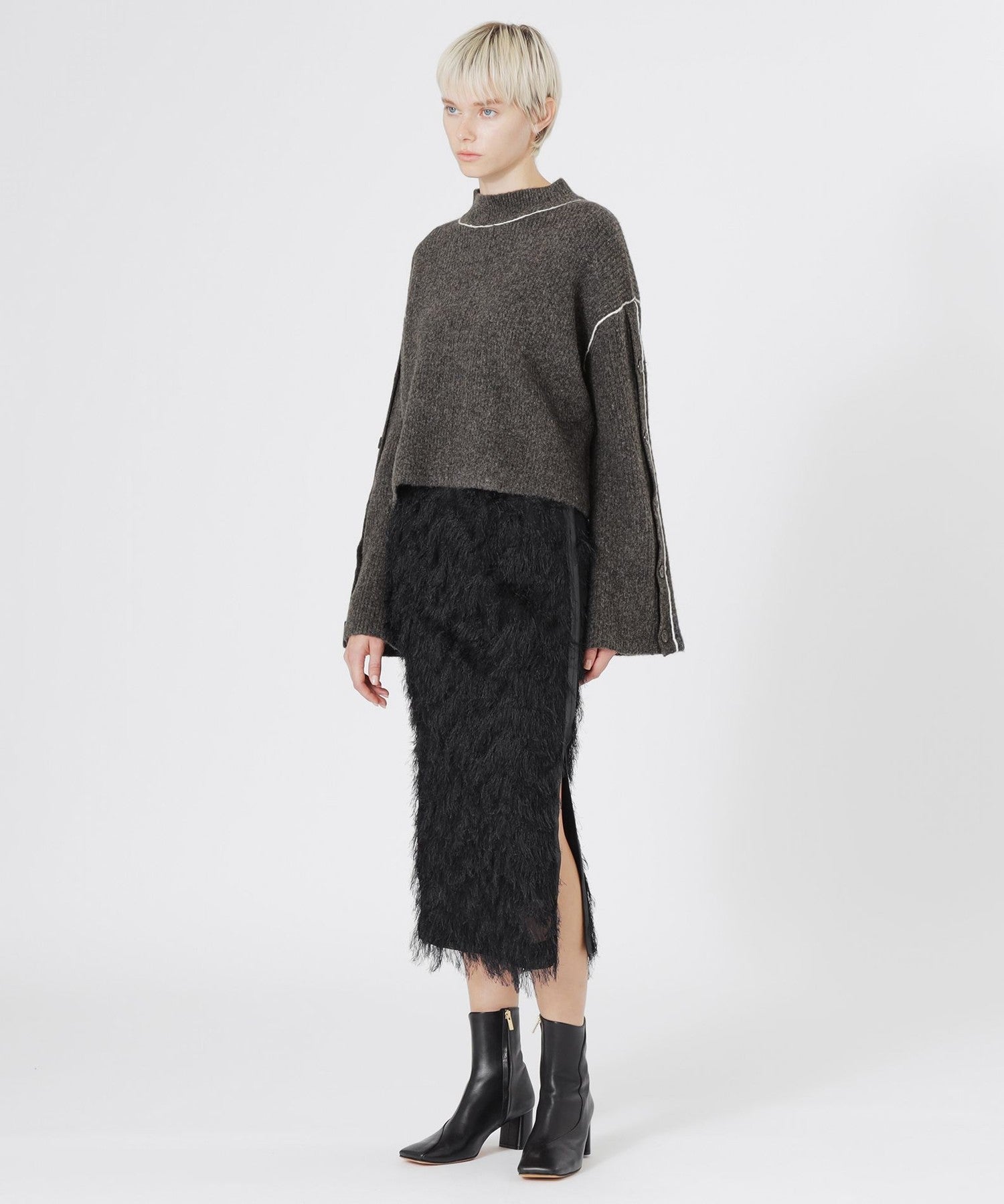 2352-62S9044002__I,02,