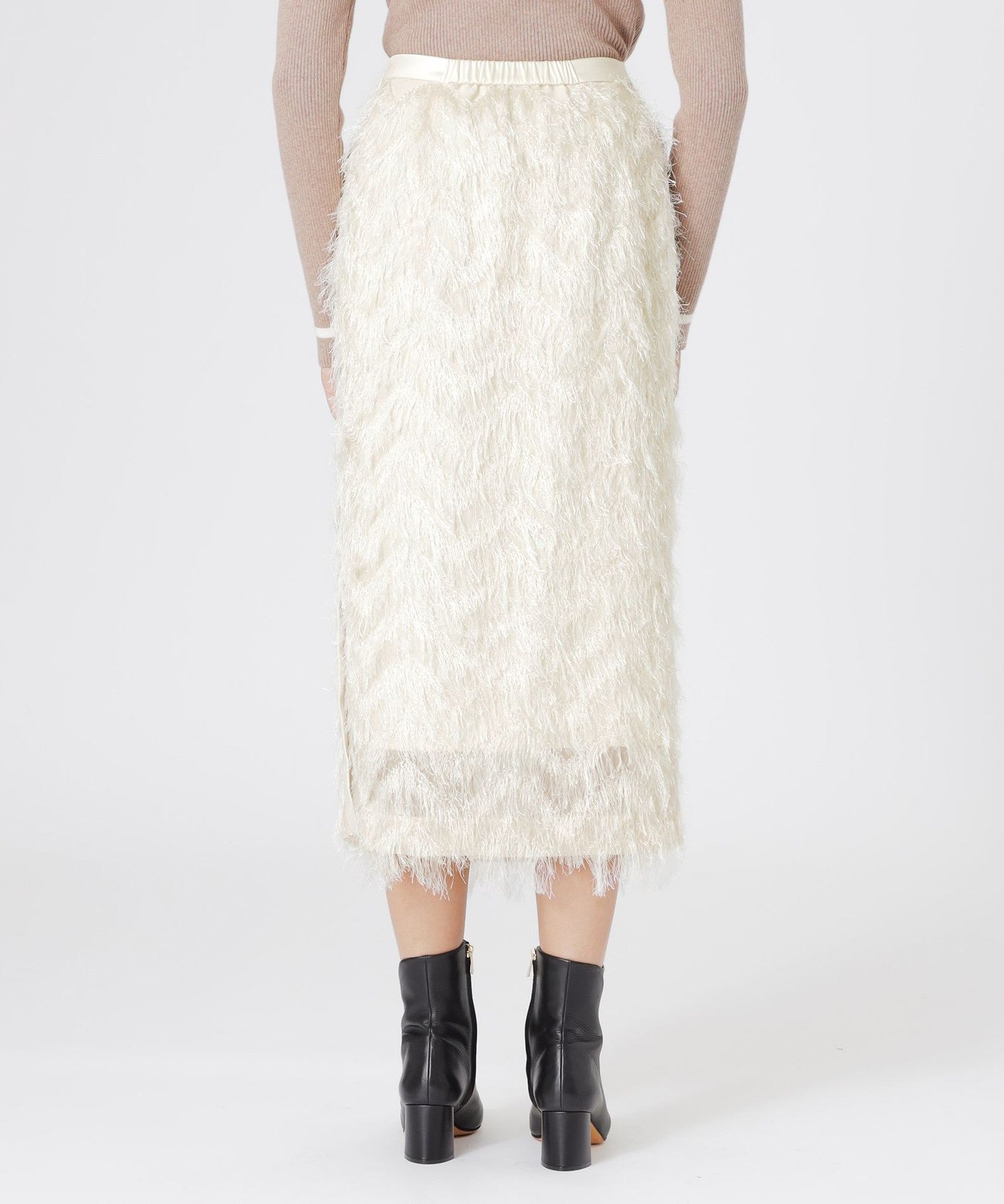 2352-62S9044002__M,02,