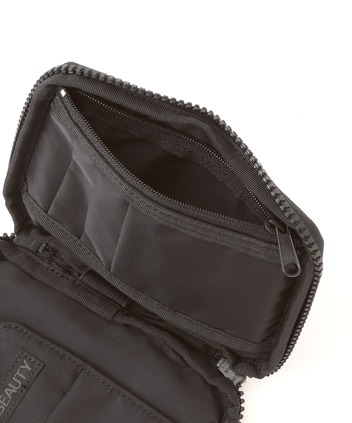 2352-6328560509__L,09,