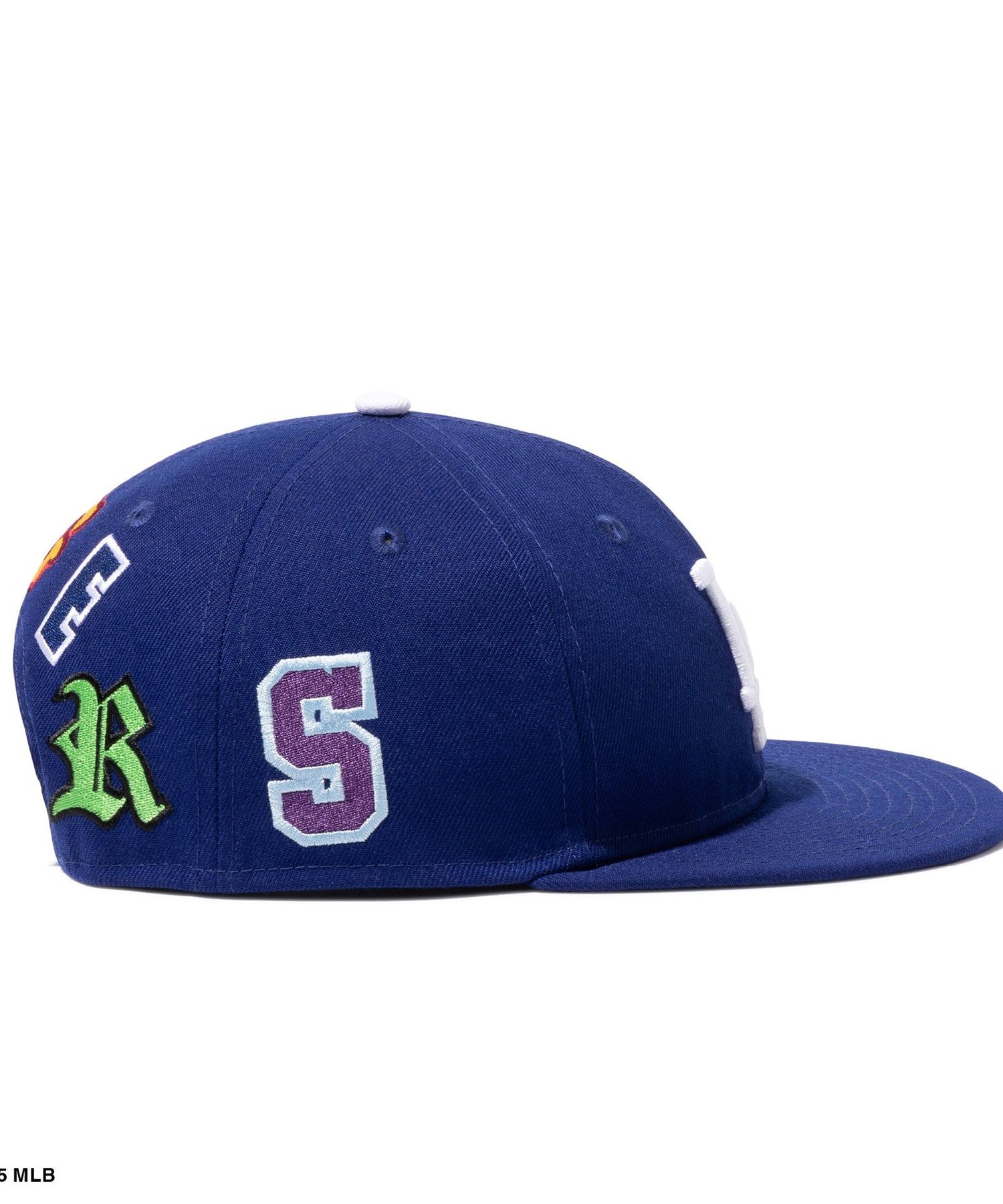 2352-6351156925__A,25,