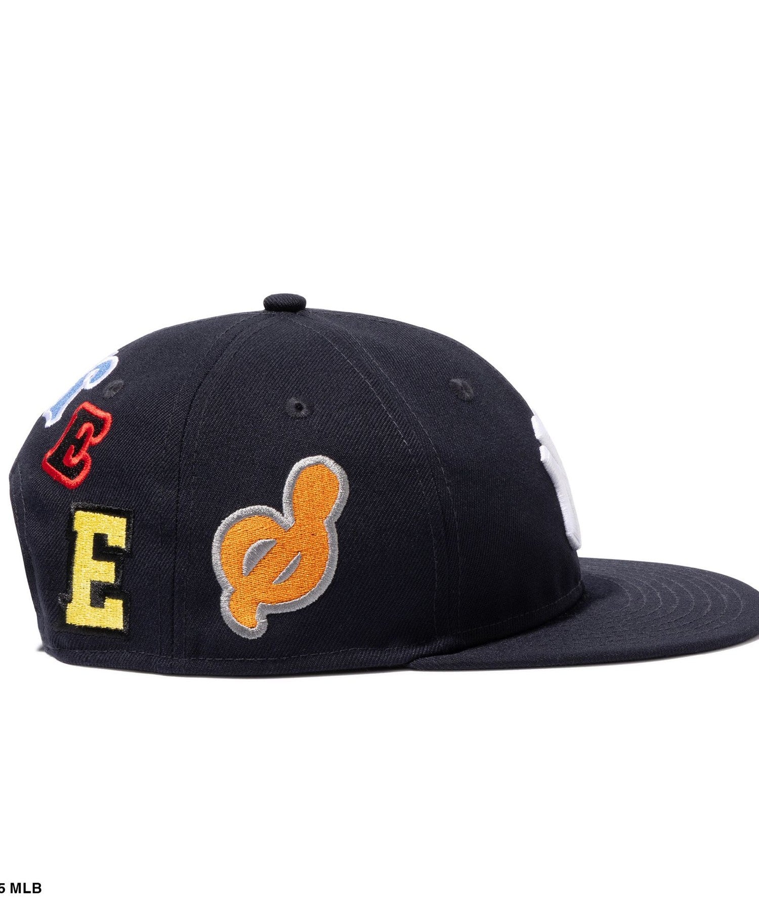 2352-6351157028__A,28,