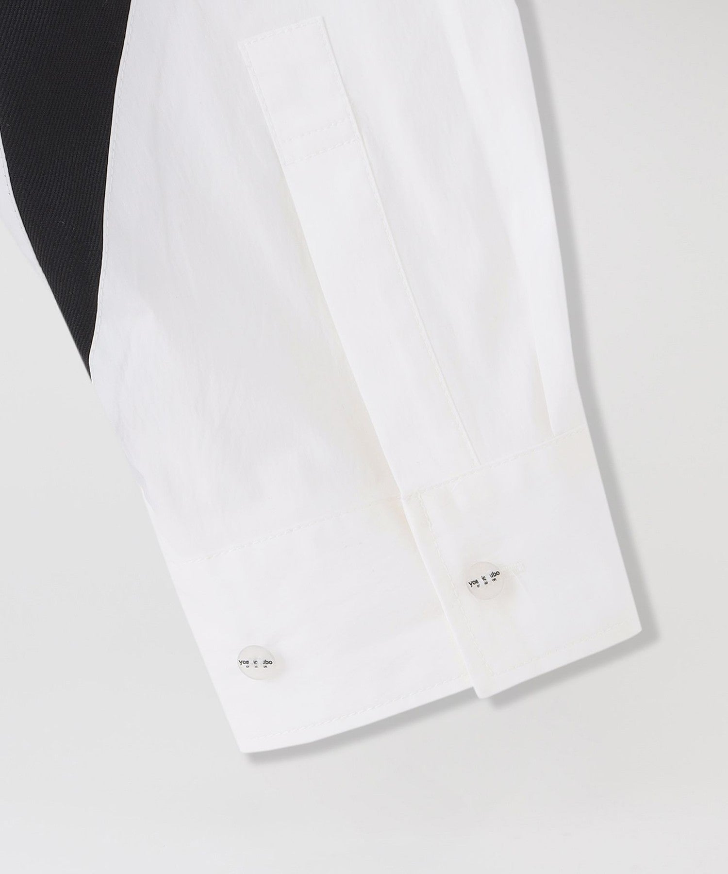 2352-63M7345901__J,01,