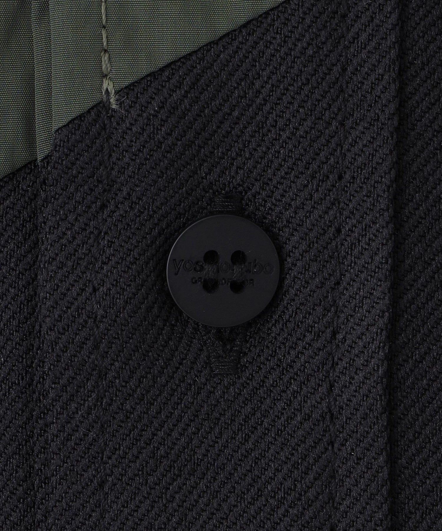 2352-63M7345901__M,01,