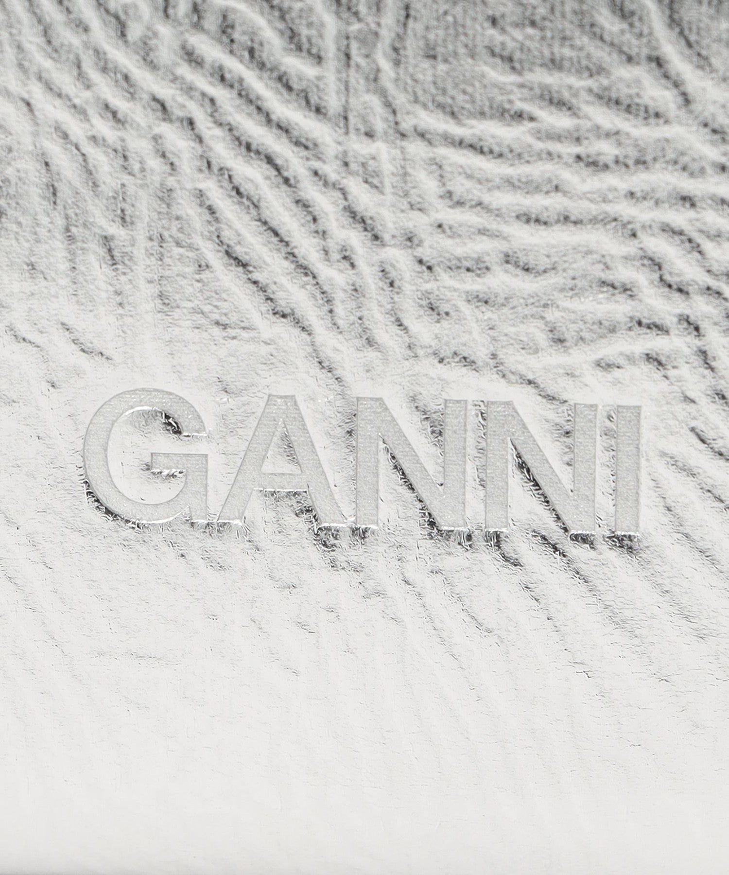 2352-6411041592__N,92,