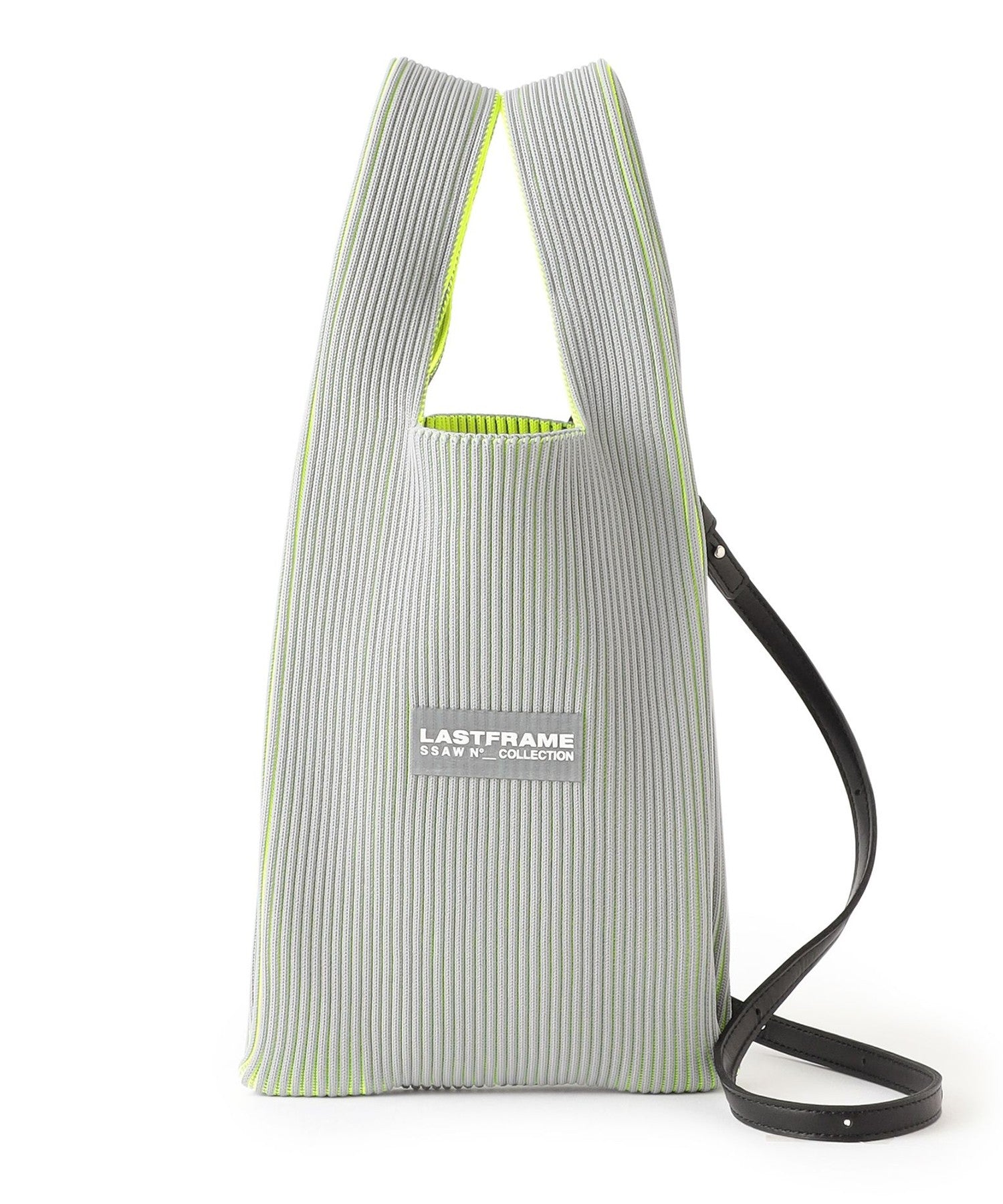 2352-6411845305__,05,