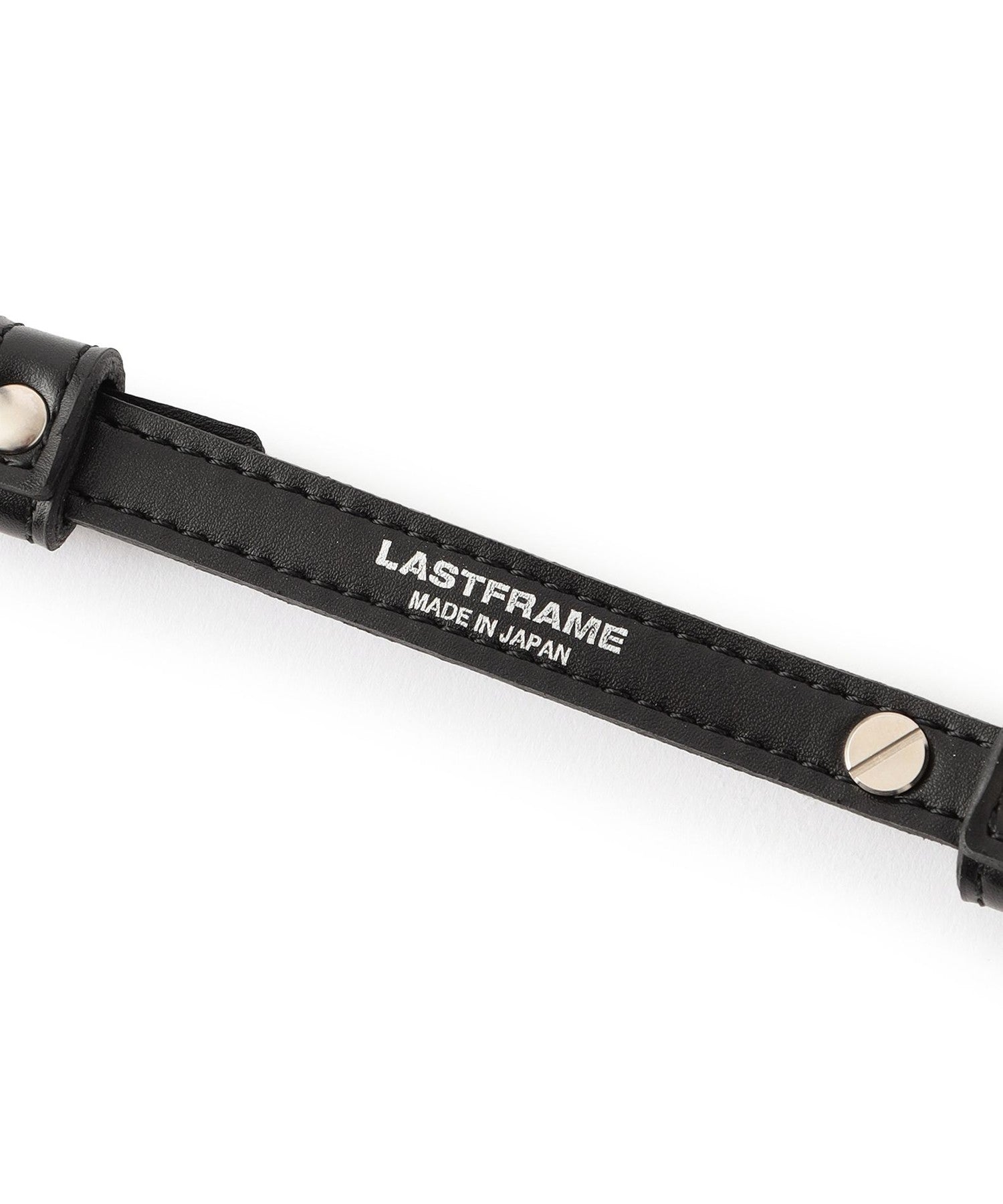 2352-6411845305__M,05,