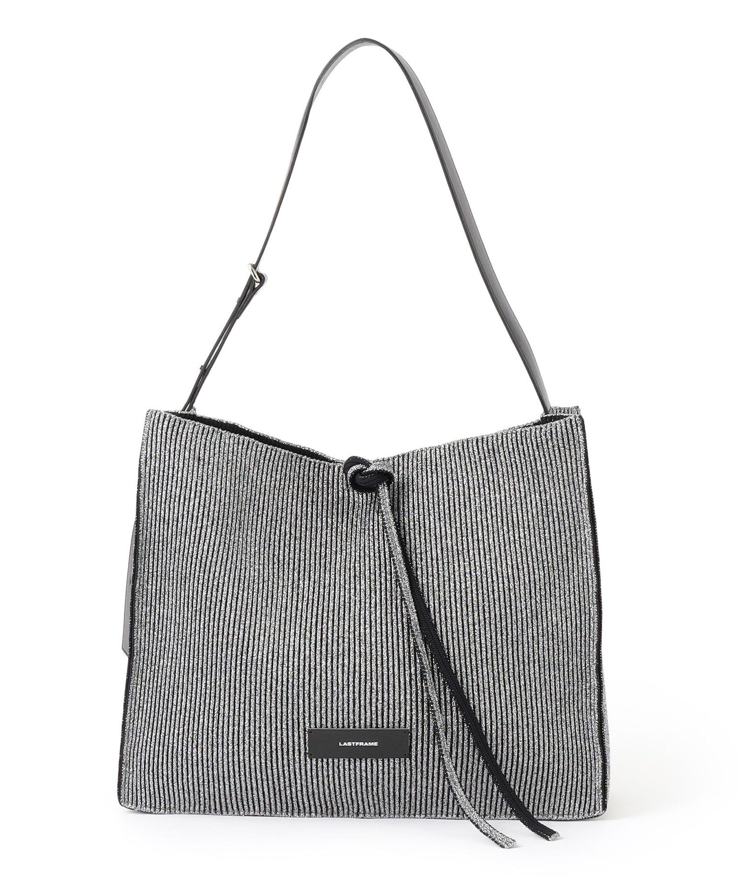 2352-6411845592__,92,