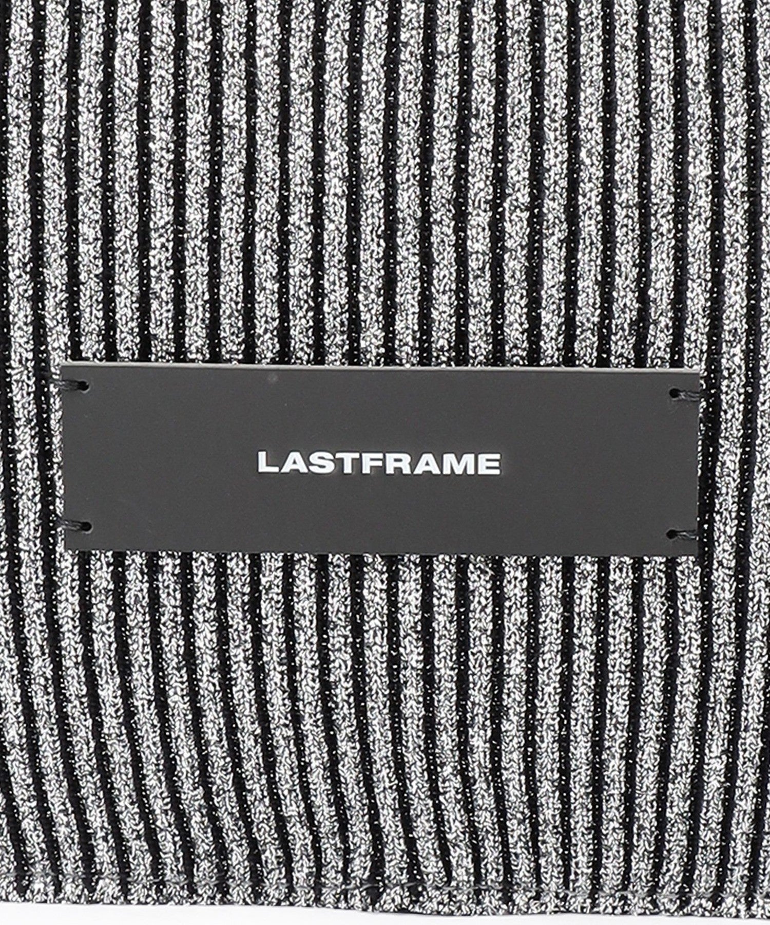 2352-6411845592__M,92,