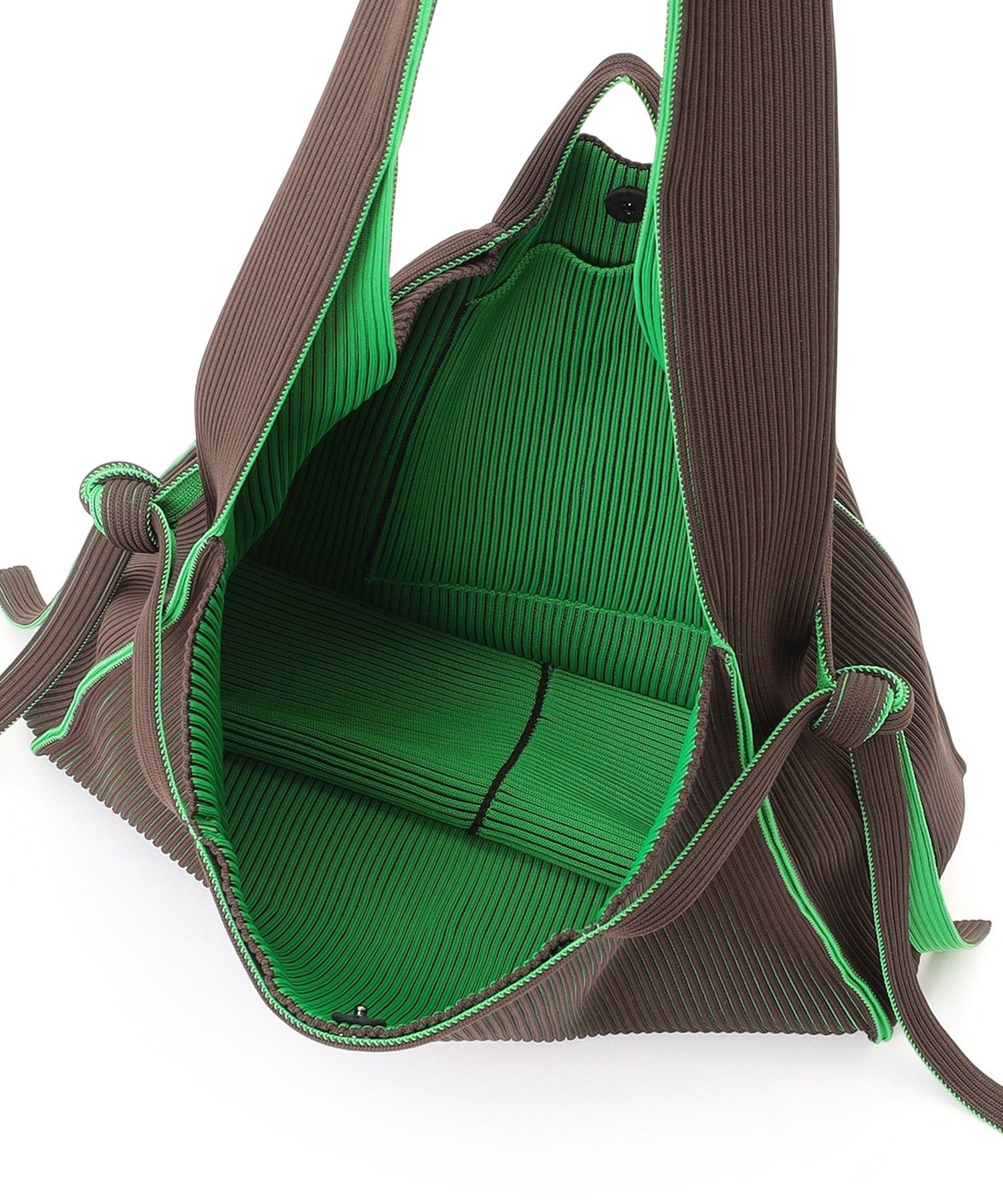 2352-6411860157__K,57,