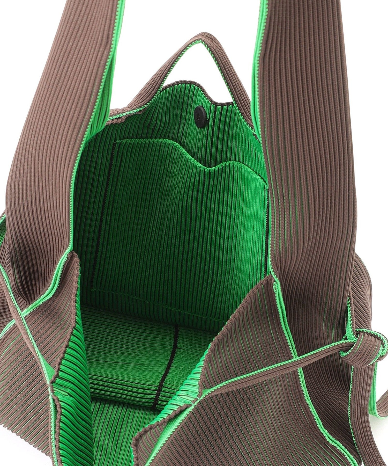 2352-6411860157__L,57,