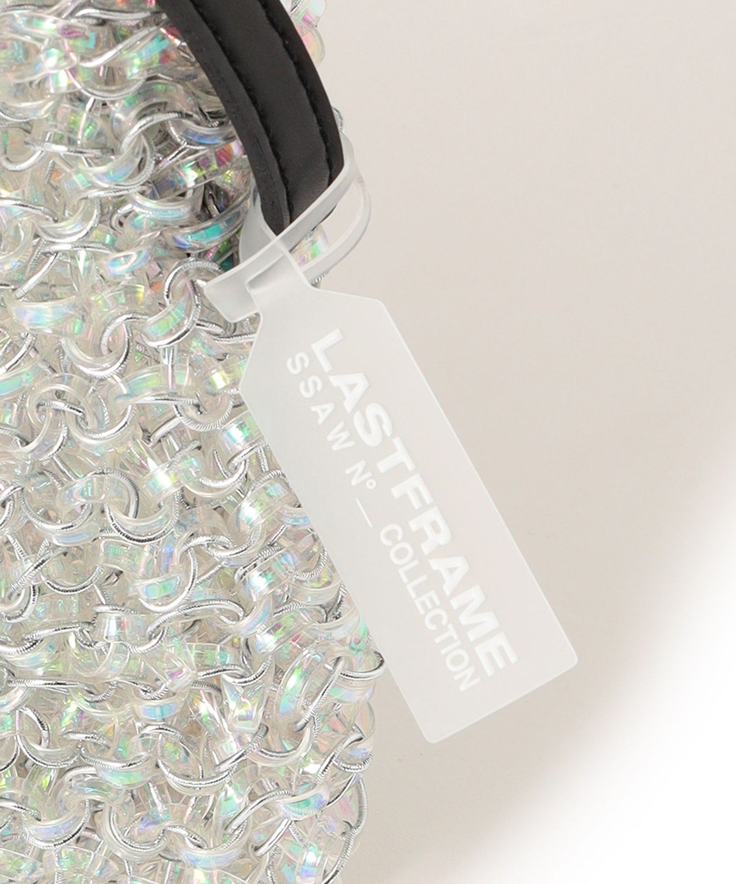 2352-6411860392__N,92,