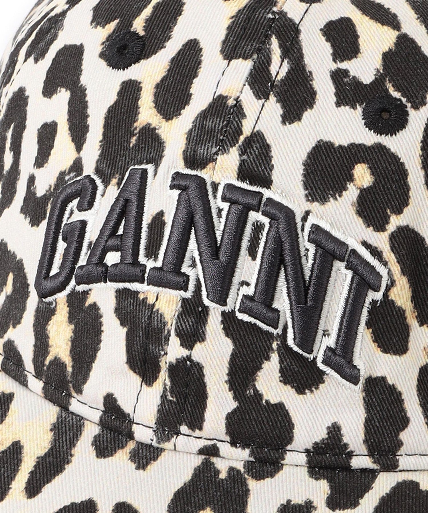 2352-6451051247__D,47,