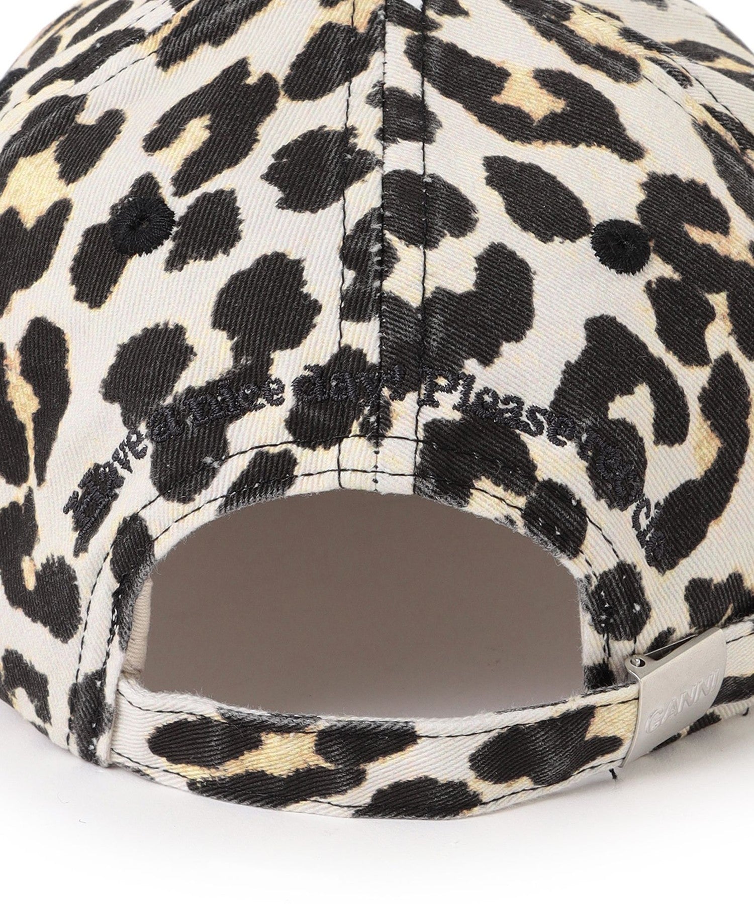 2352-6451051247__E,47,