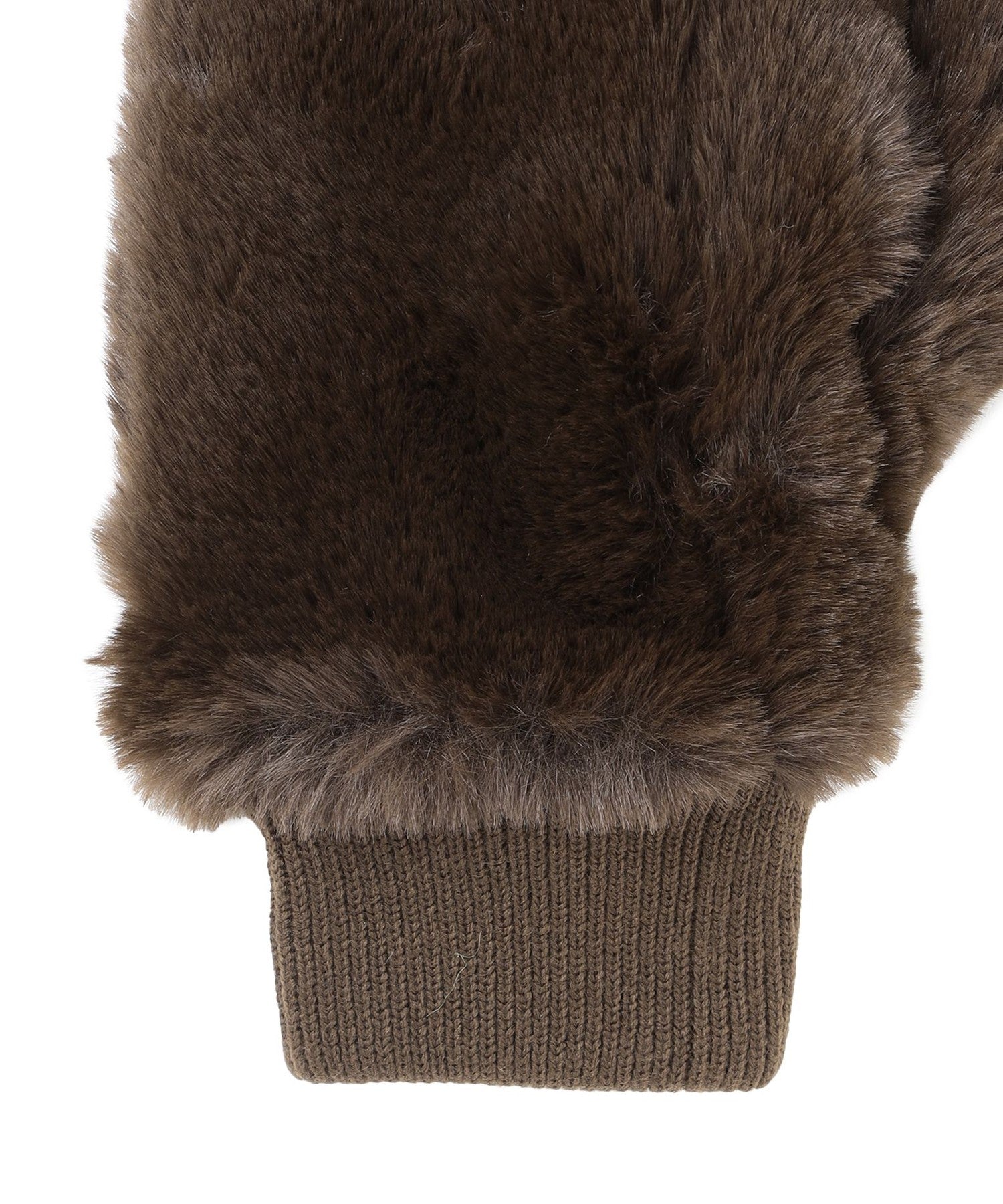 2352-6461925557__C,57,