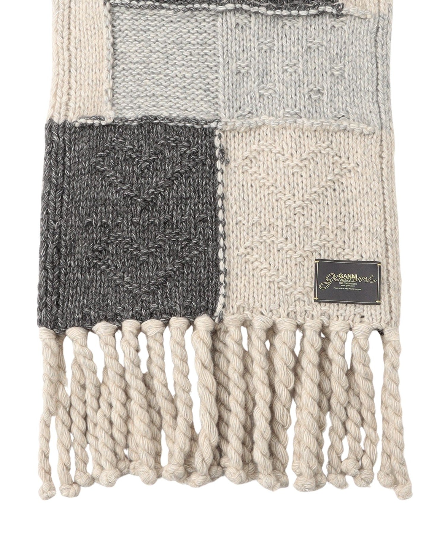 2352-6471052205__H,05,