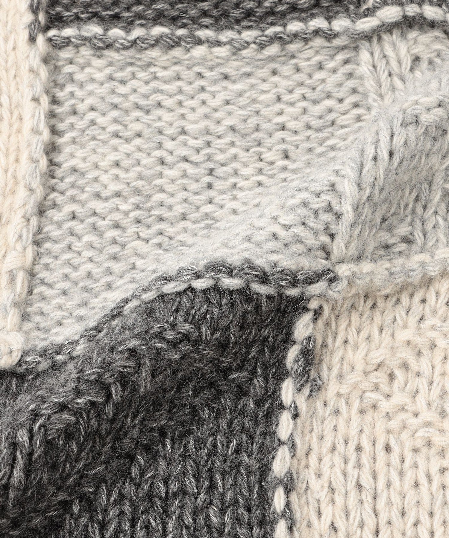 2352-6471052205__K,05,