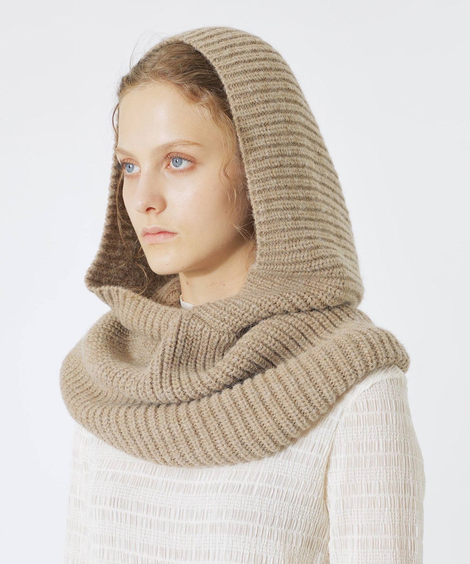 2352-6474245053__,53,