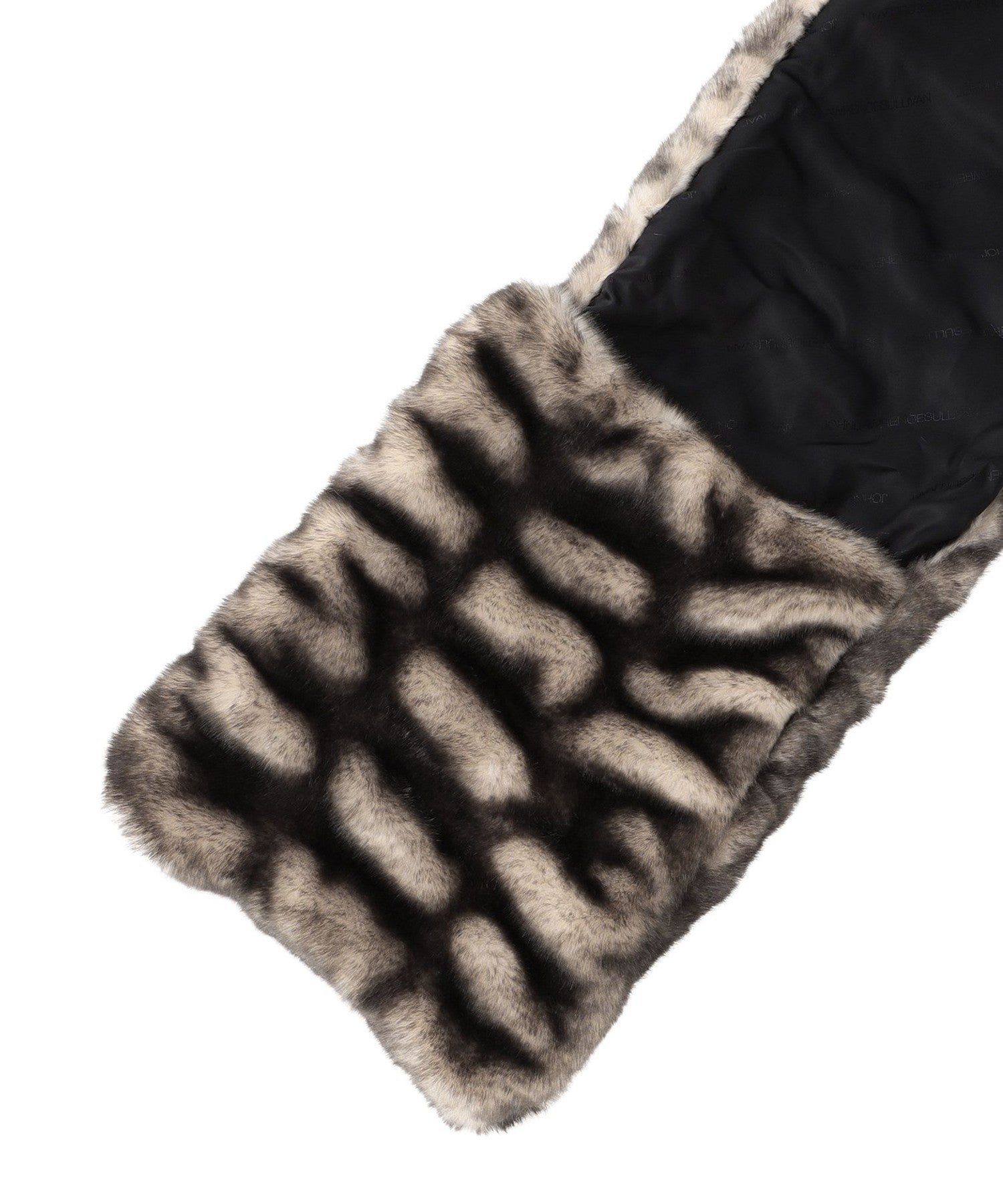 2352-6476660757__H,57,