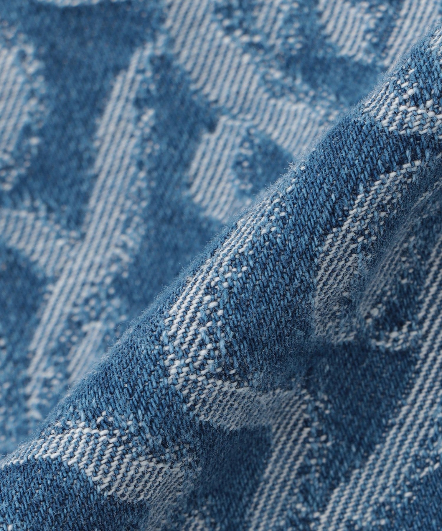 2352-64M1022125__E,25,