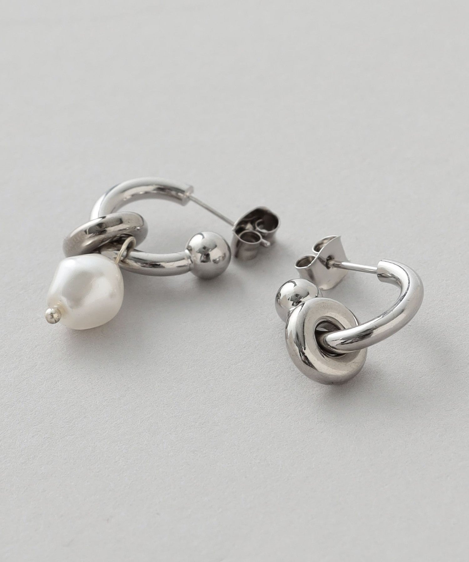 JUSTINE CLENQUET/ジュスティーヌクランケ】ピアス ETHAN PEARL