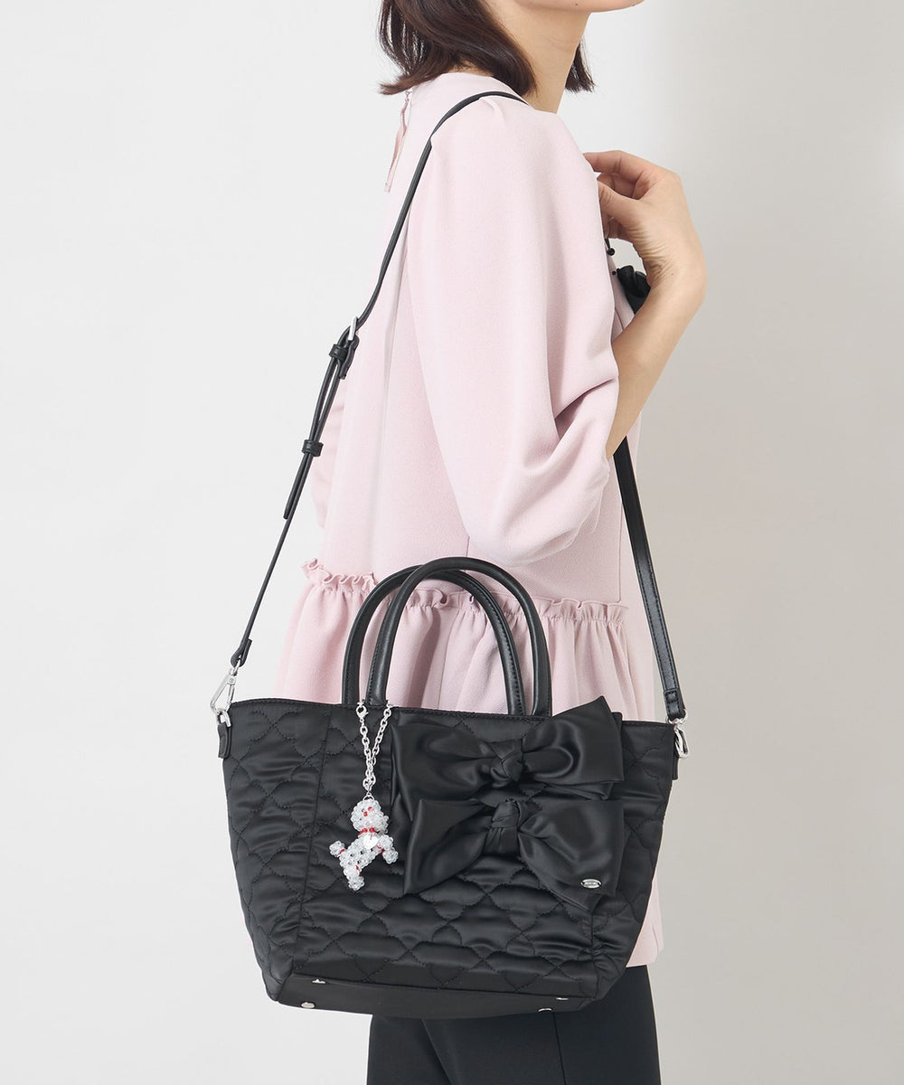 キルト　トートバッグ サテンフラワーキルトトートバッグ(バッグ・ポーチ)｜TO BE CHIC