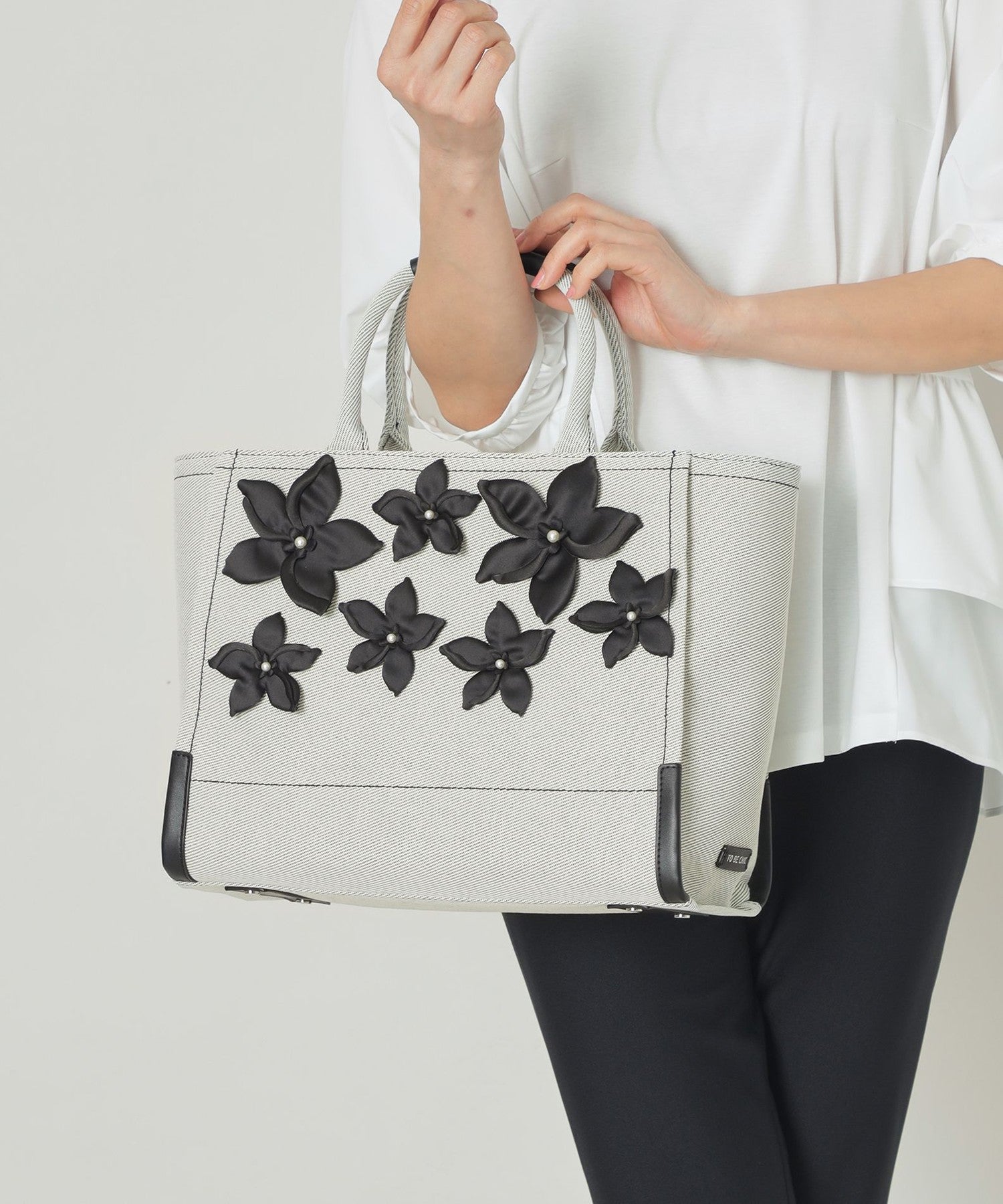 2361-W513051901__I,01,