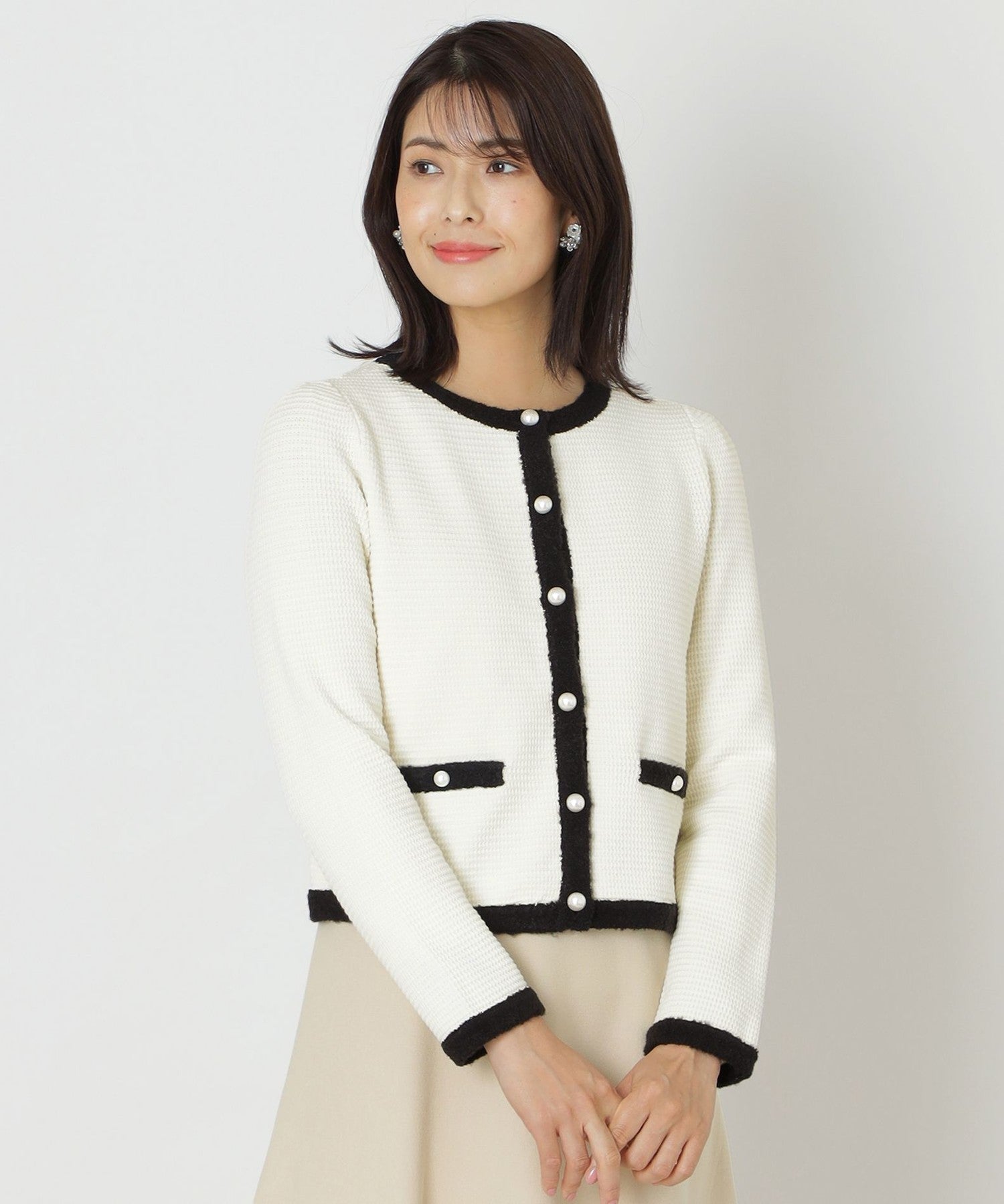 2361-W5F0543902__,02,