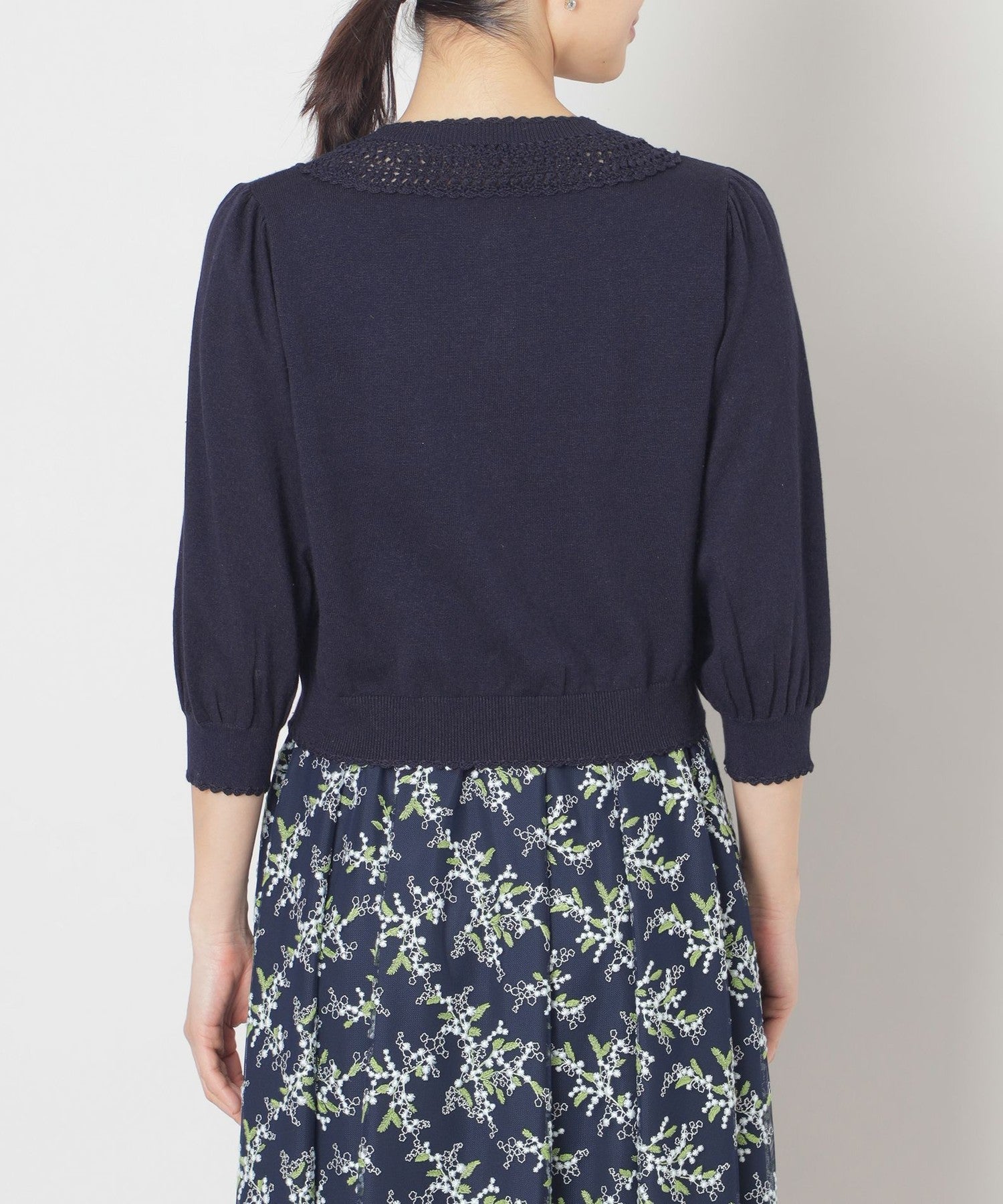 2361-W5F0652928__N,28,