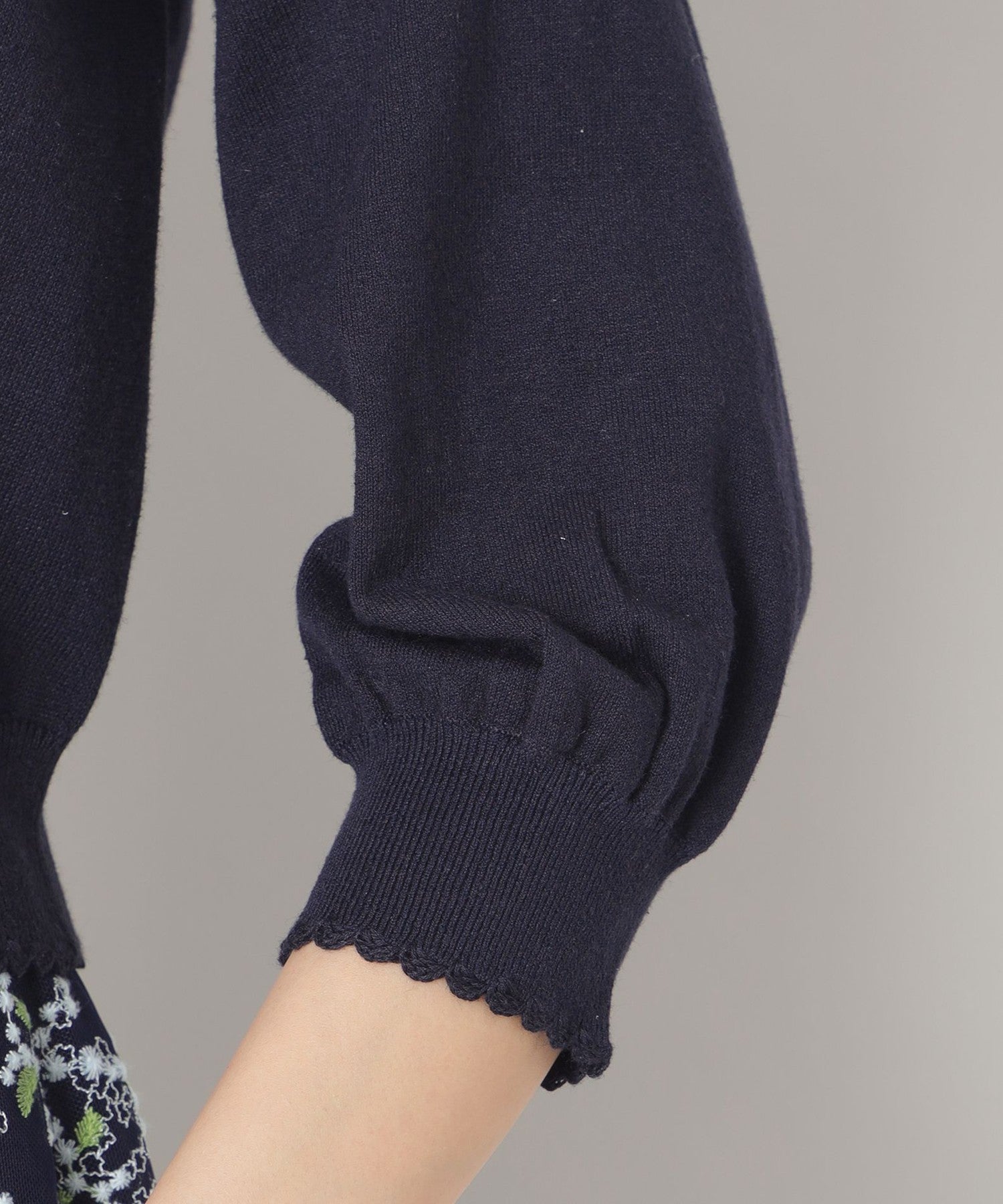 2361-W5F0652928__O,28,