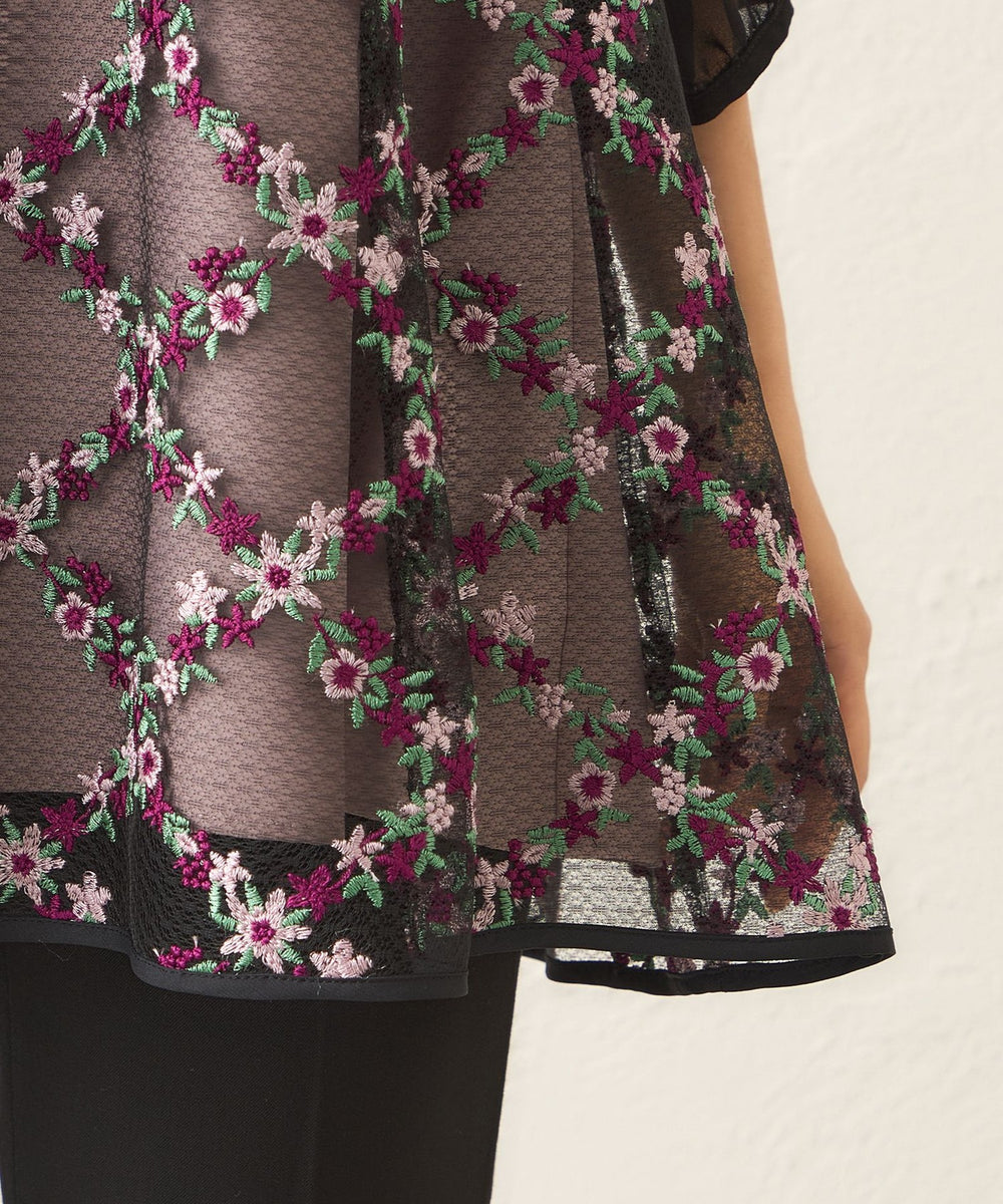 m6899【Gプリーツ】【美品】YUKI TORII チュニック 3Dフラワー m6899【Gプリーツ】【美品】YUKI TORII チュニック 3Dフラワー