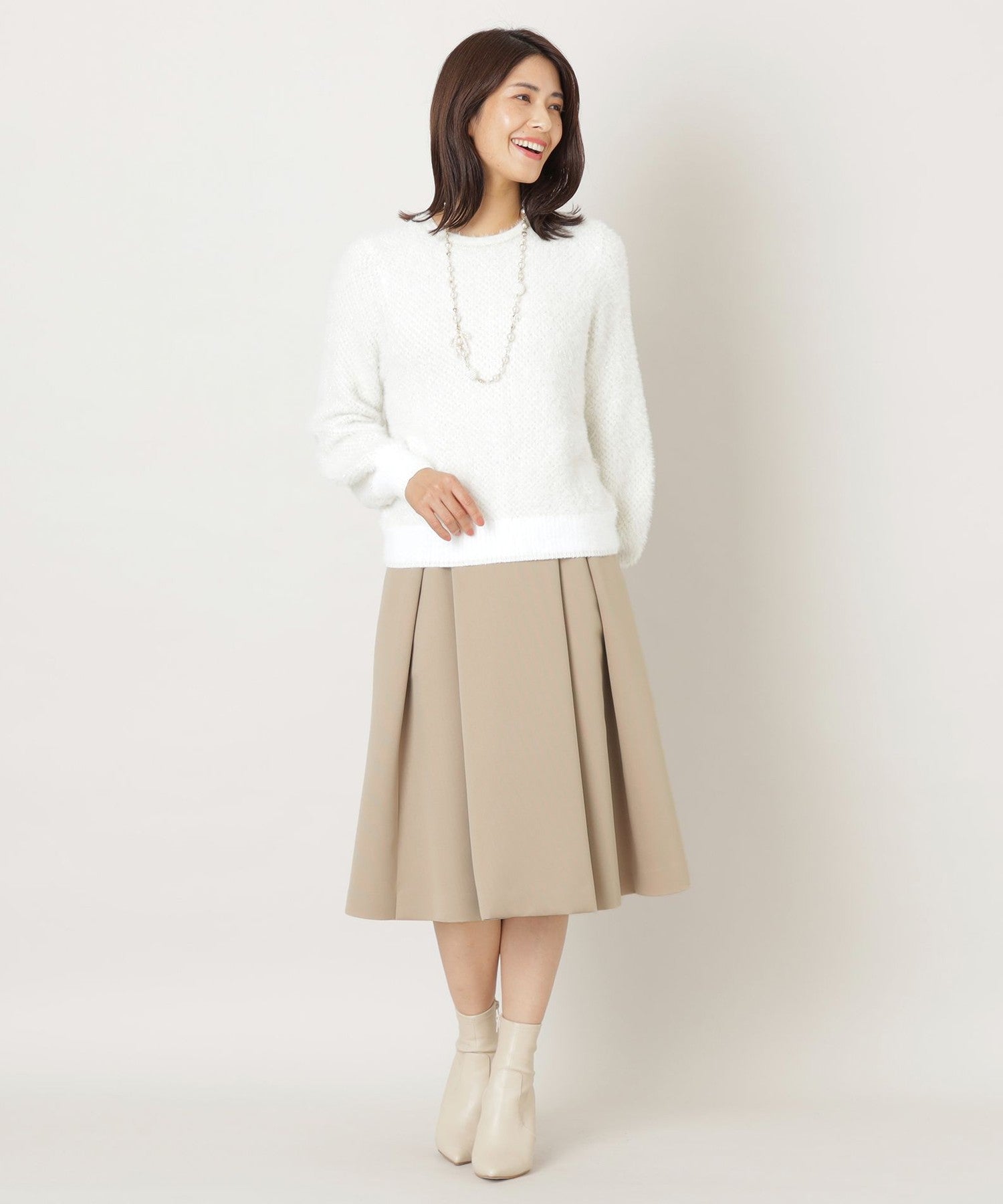 2361-W5N1345940__I,40,