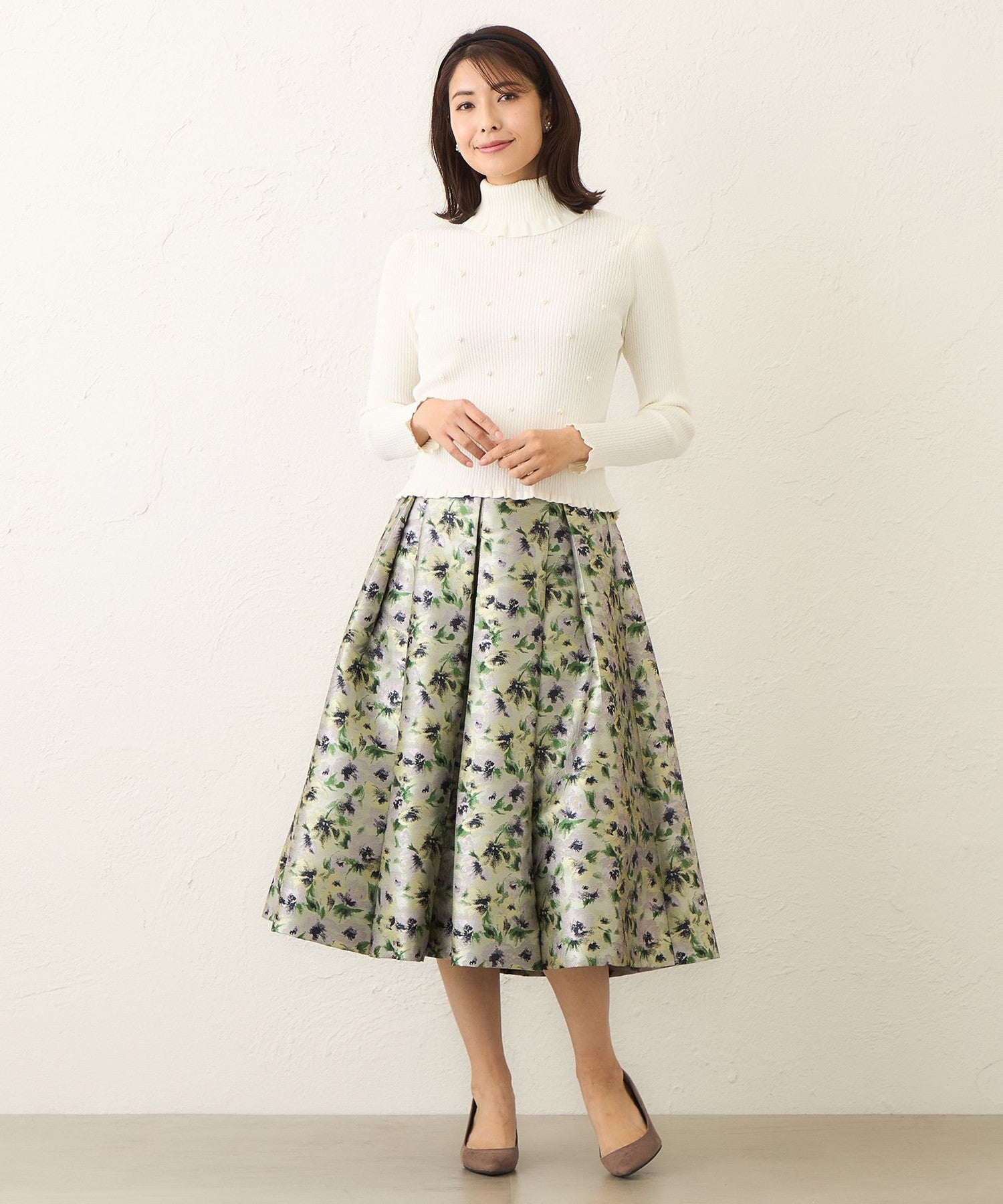 2361-W5N1366560__H,60,