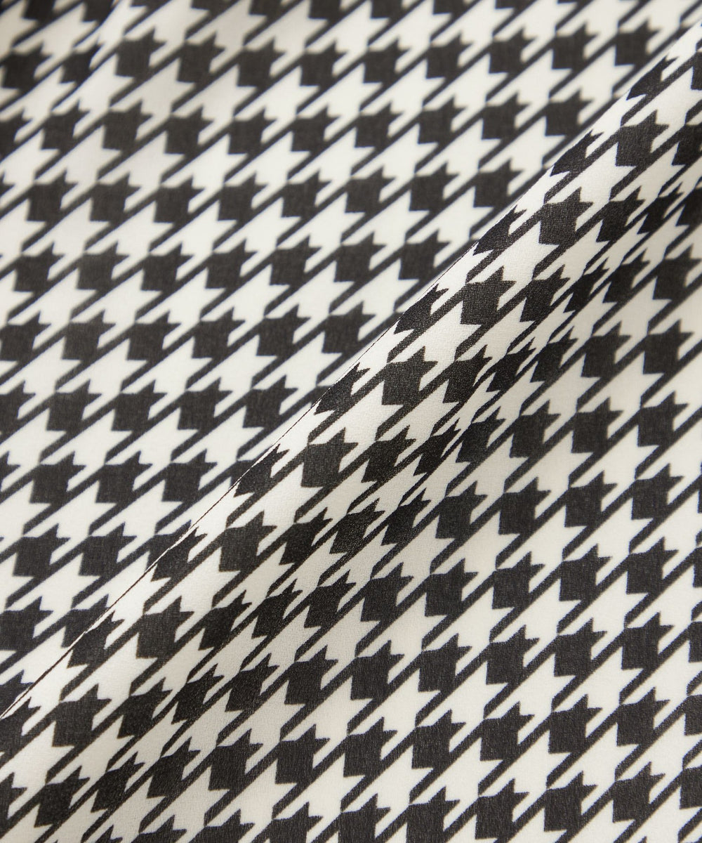 トゥービーシック/スズラン刺繍タックスカート トゥー ビー シック TO BE CHIC スズラン刺しゅう タックス