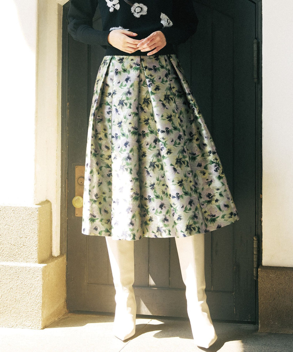 アンティークフラワー刺しゅう タックスカート(スカート)｜TO BE CHIC