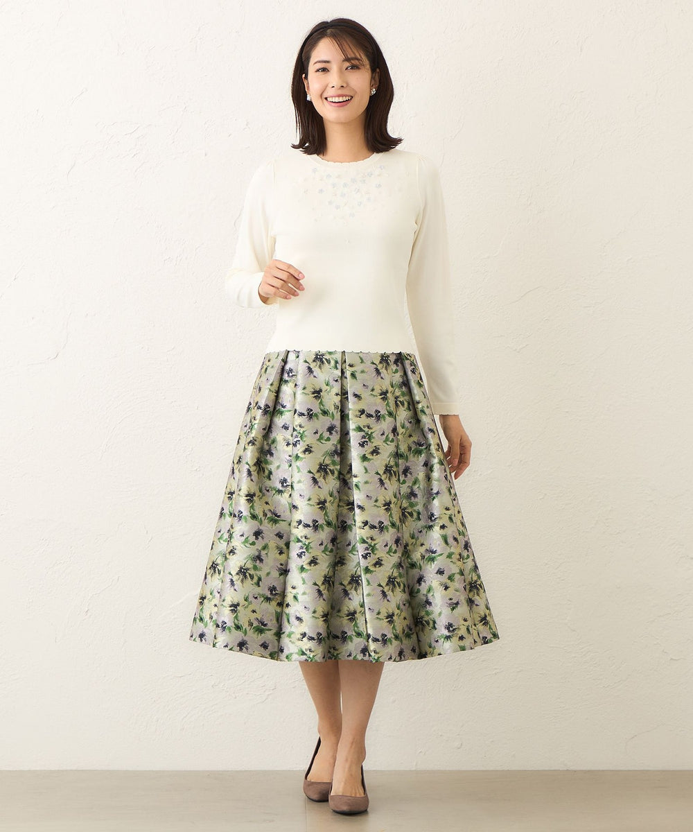 アンティークフラワー刺しゅう タックスカート(スカート)｜TO BE CHIC